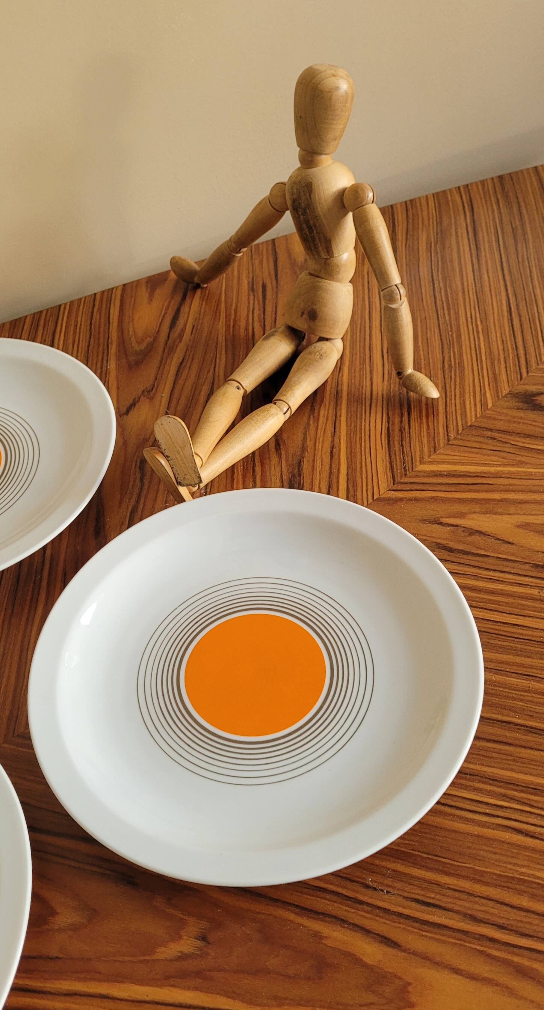 Set of 4 orange plates Bareuther 131