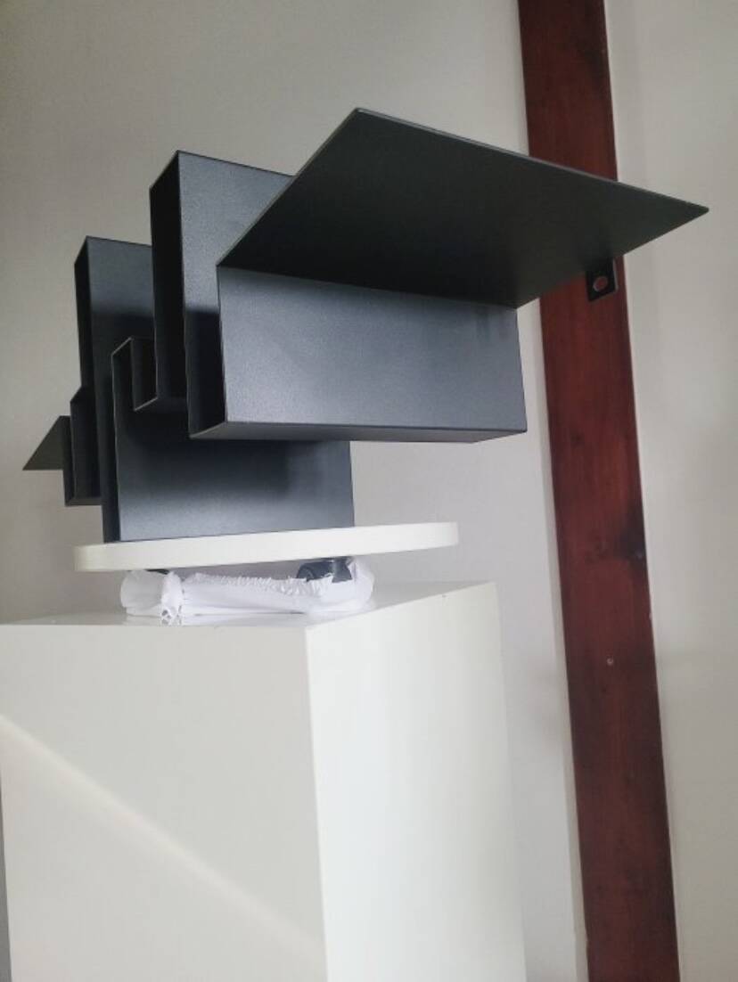 Metal shelf Studio Frederik Roije