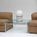 Lampe de table blanche en verre opalin blanc années 1970