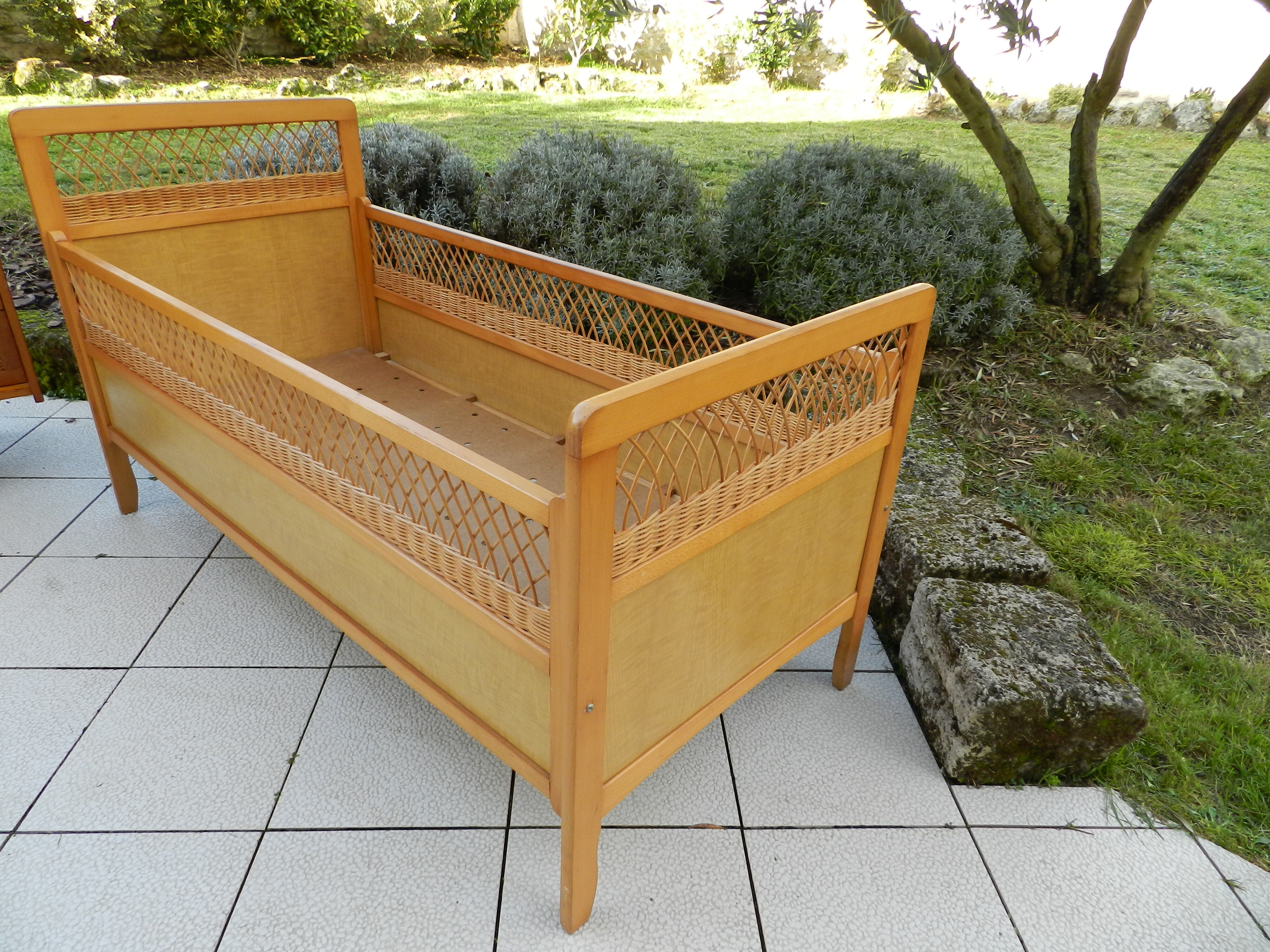 Bed child vintage rattan