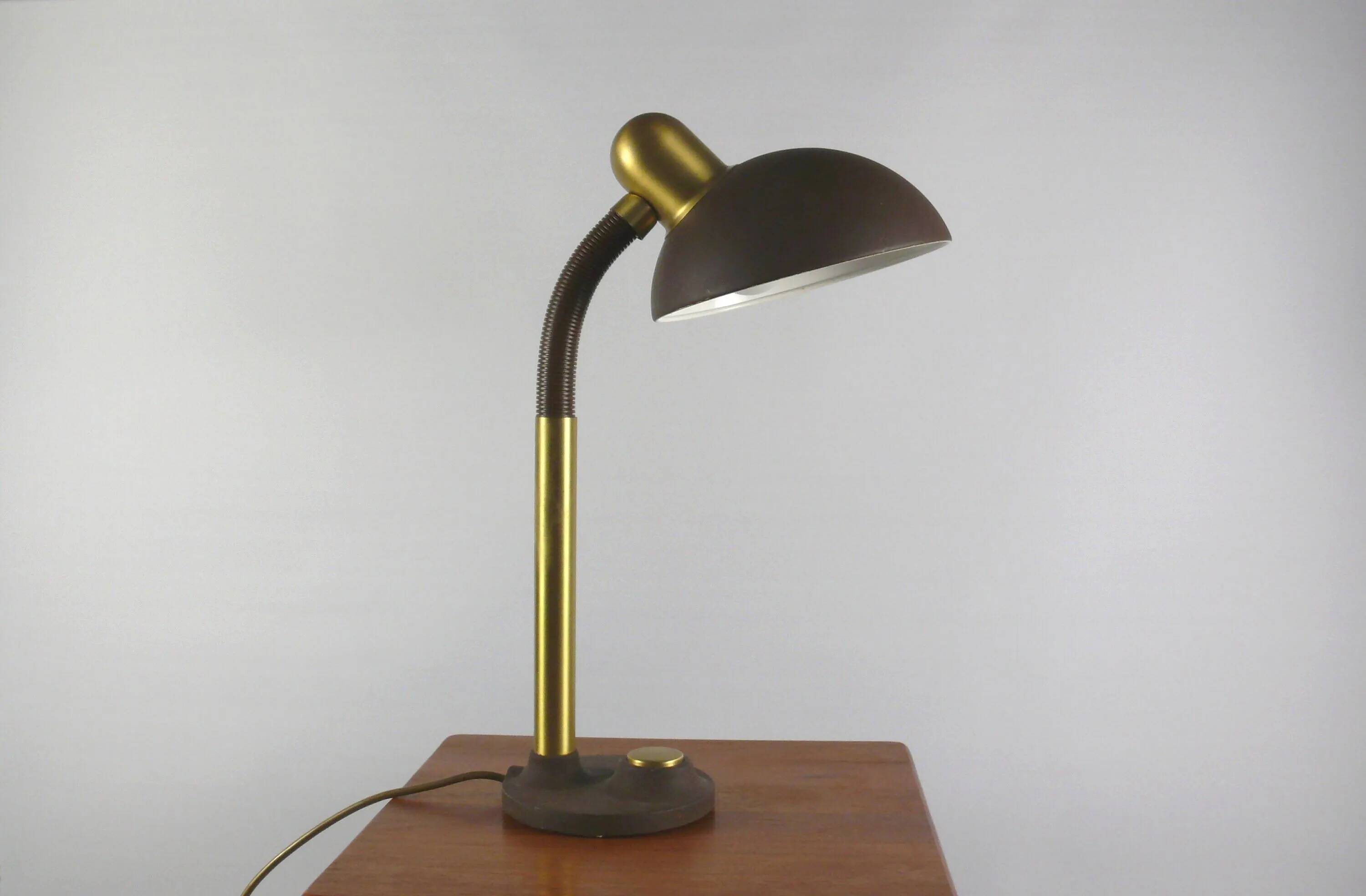 Grande lampe de bureau à col de cygne, design classique Hillebrand - années 1970