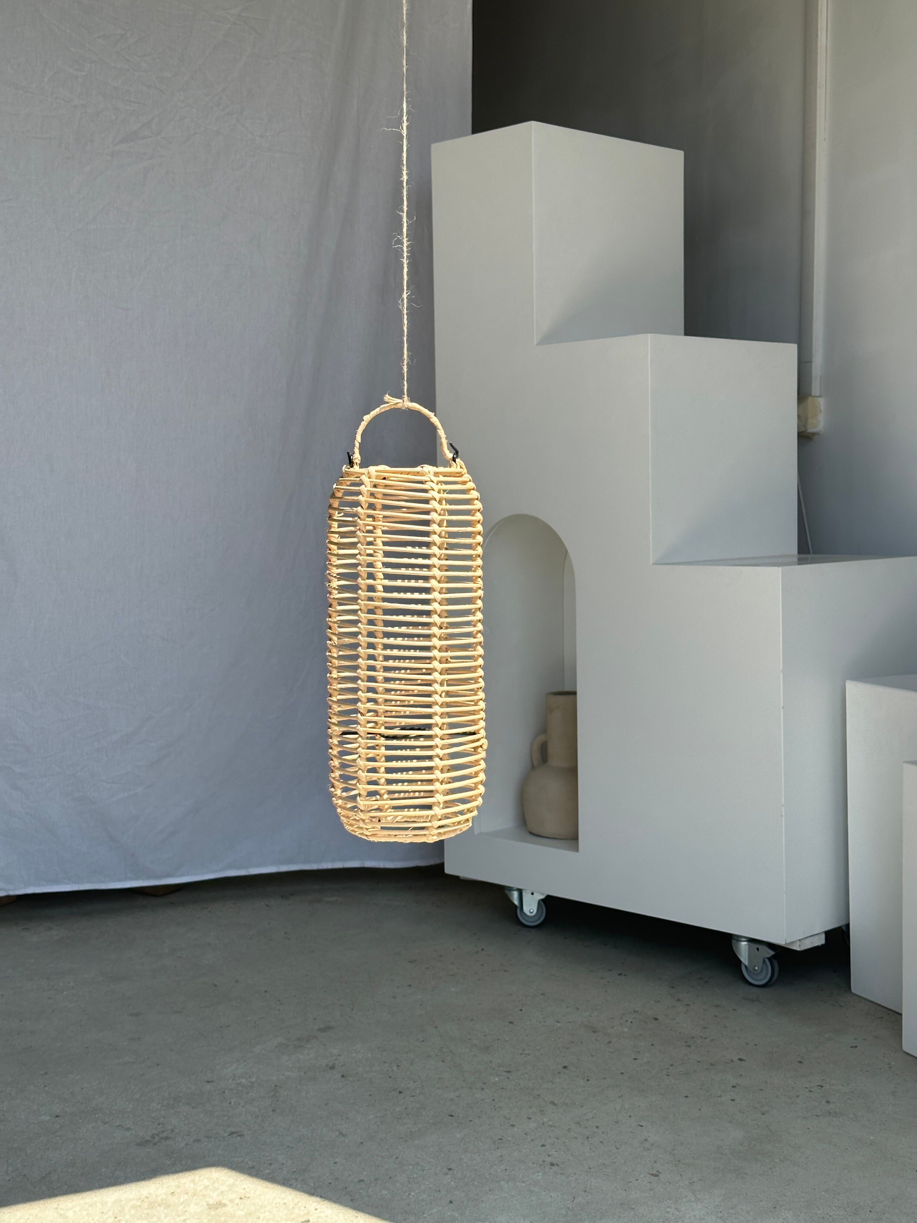 Small lantern-shaped rattan suspension H35 D15