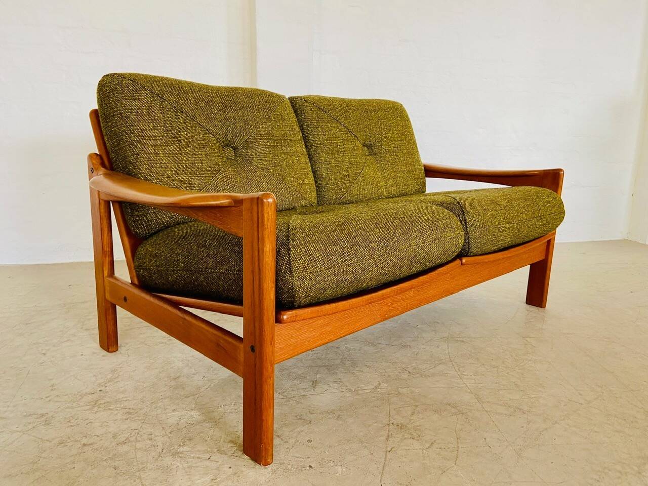 Canapé 2 personnes vintage rétro danois du milieu du siècle par Arne Wahl Iversen 1970