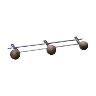 Wall coat rack