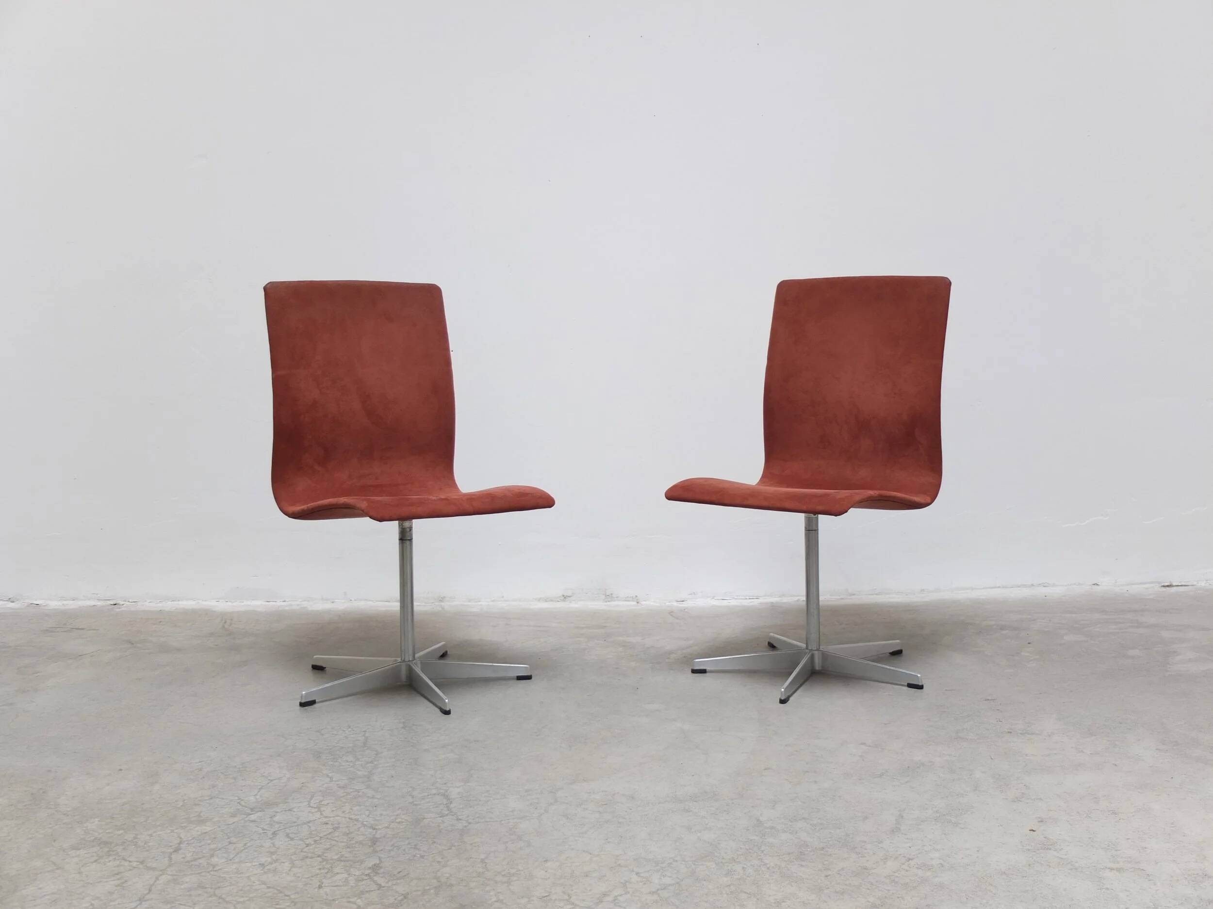 Early set of 4 'Oxford' swivel chairs by Arne Jacobsen for Fritz Hansen, 1966