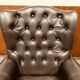 Chaise de directeur Chesterfield classique anglaise noire