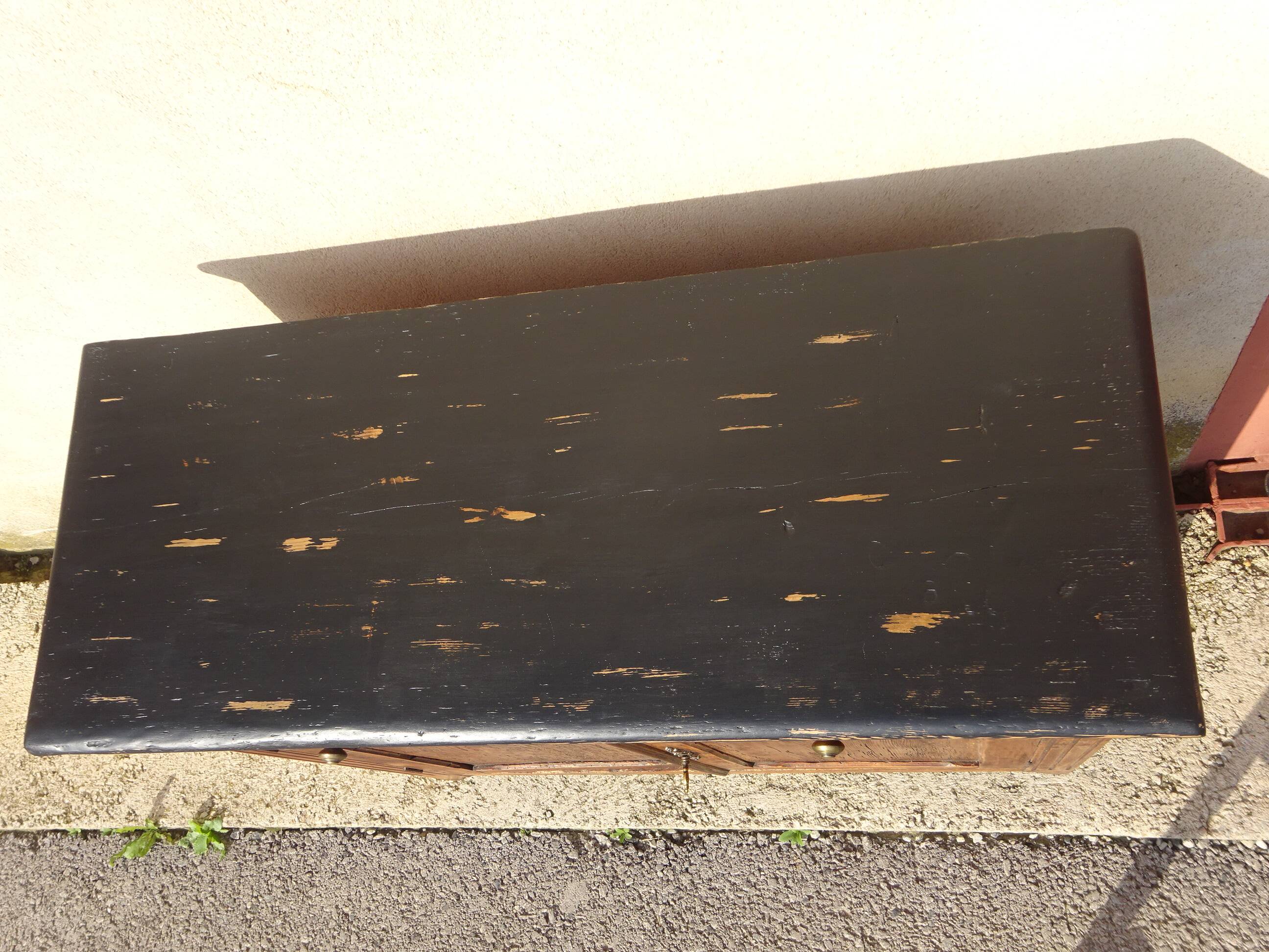 Parisian pine sideboard