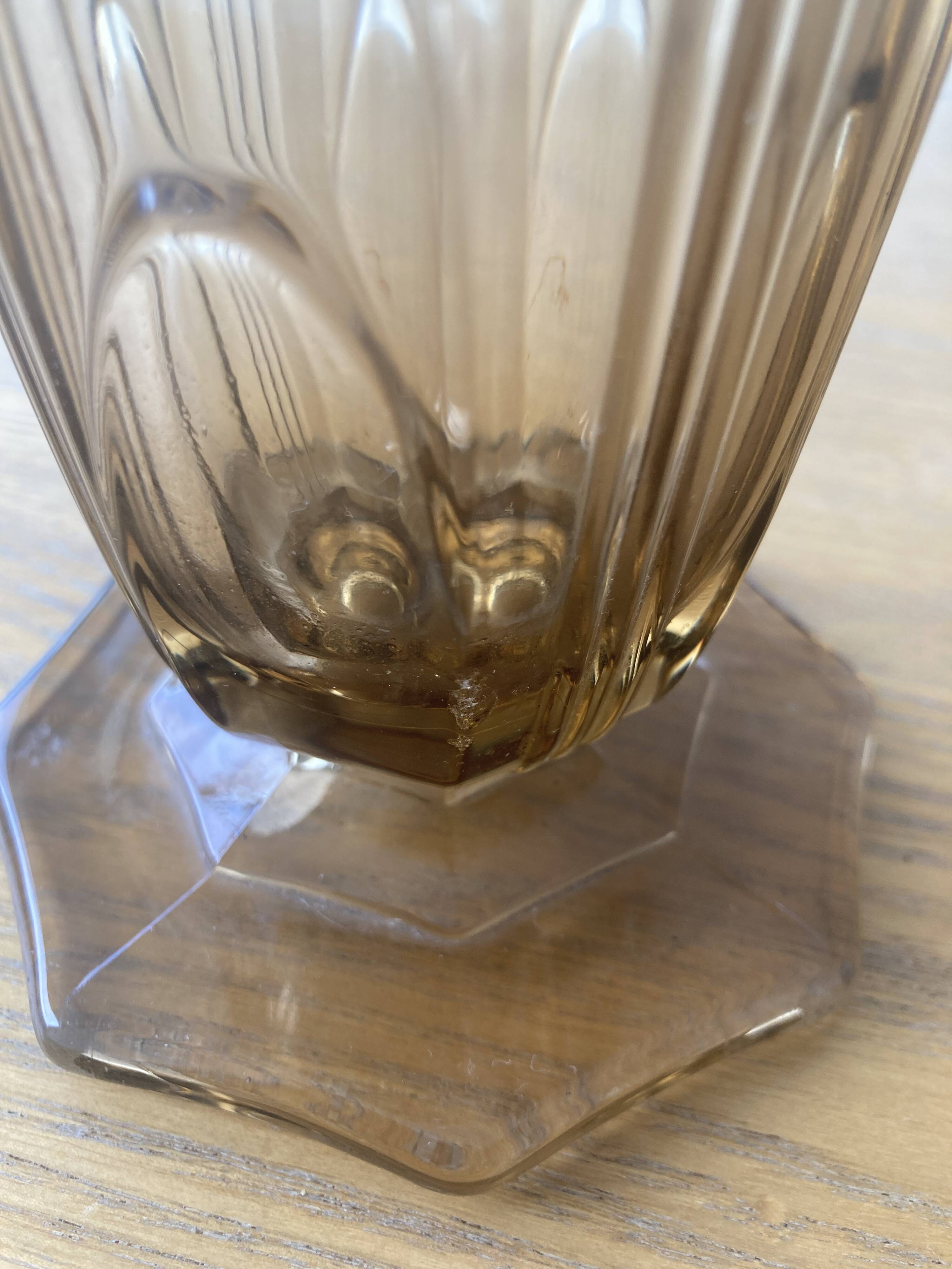 Vase Art déco en verre ambré fumé