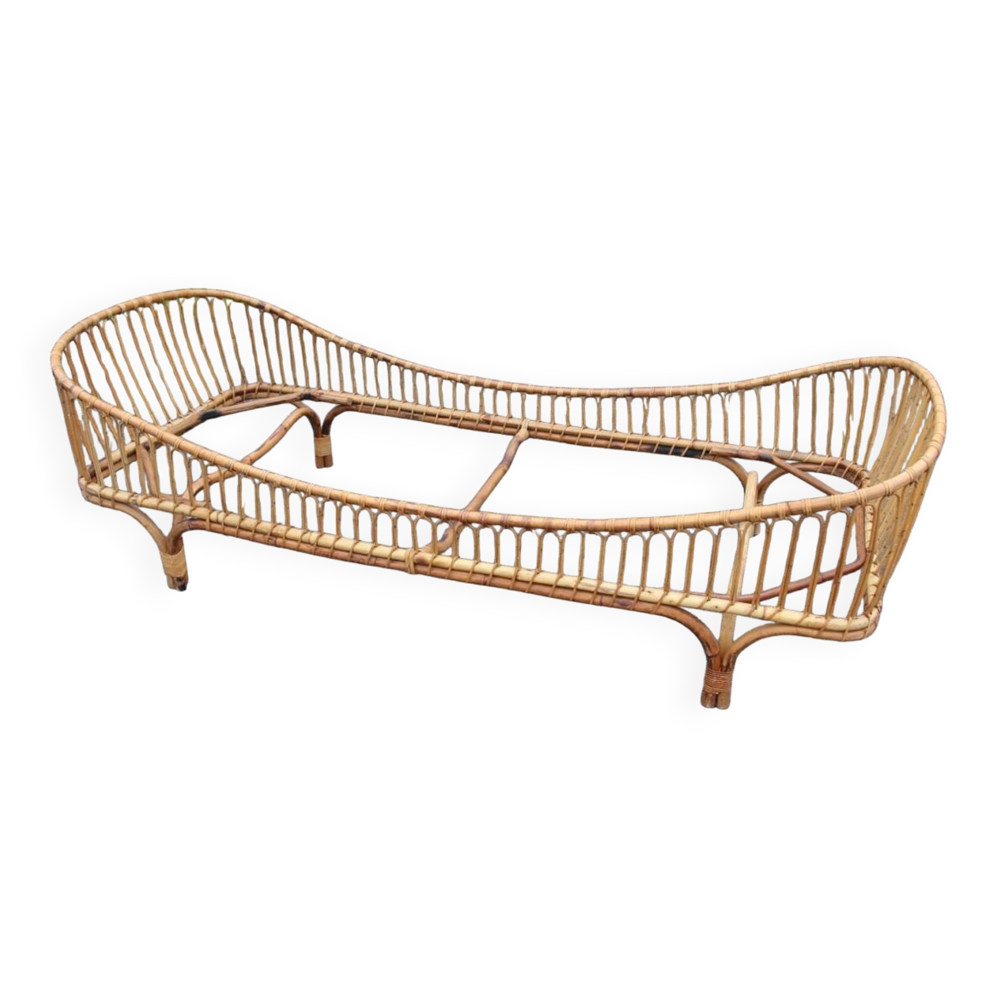 Vintage Italian rattan bed
