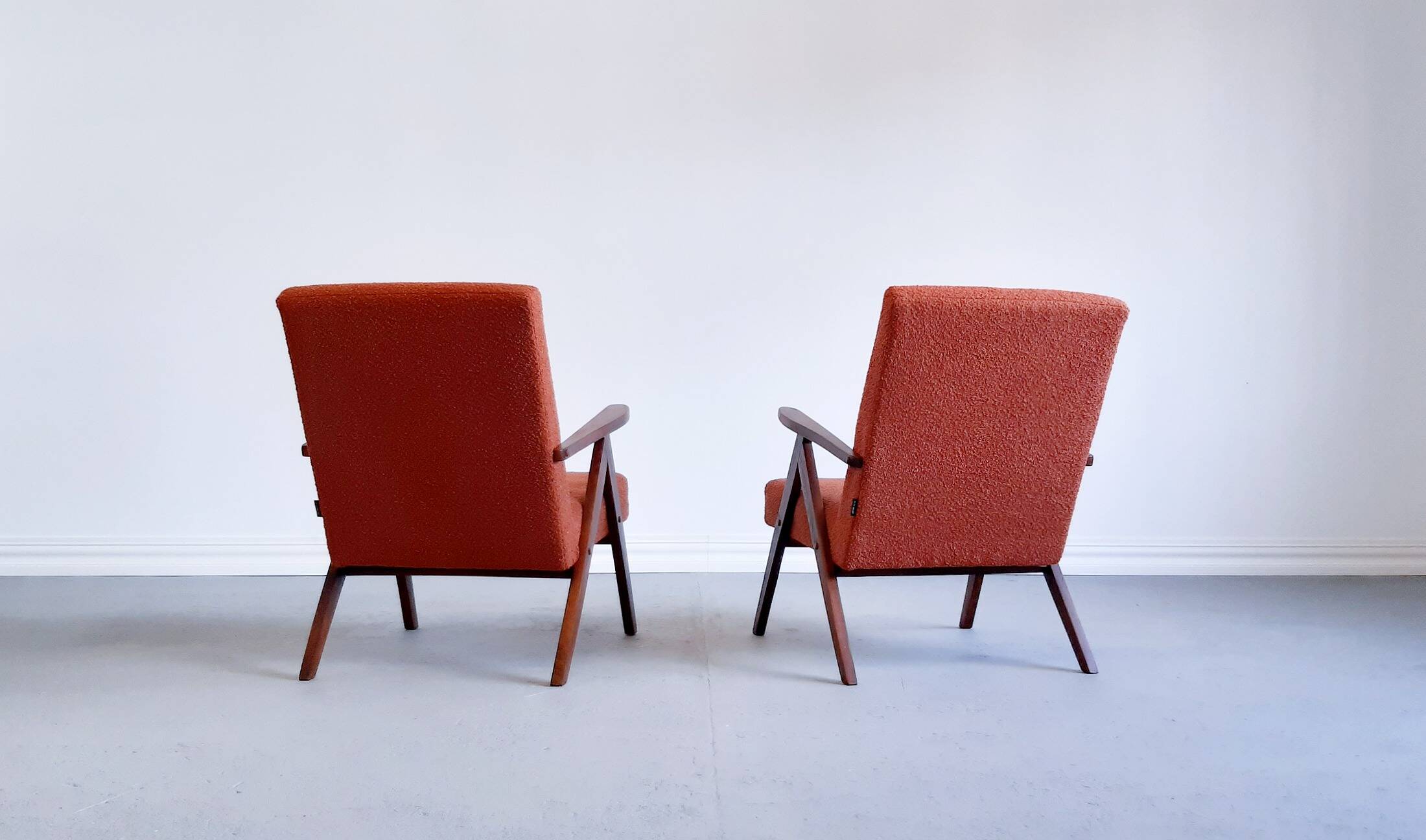 Mid Century Easy Chairs Model B 310 Var in Rusty Brown Boucle