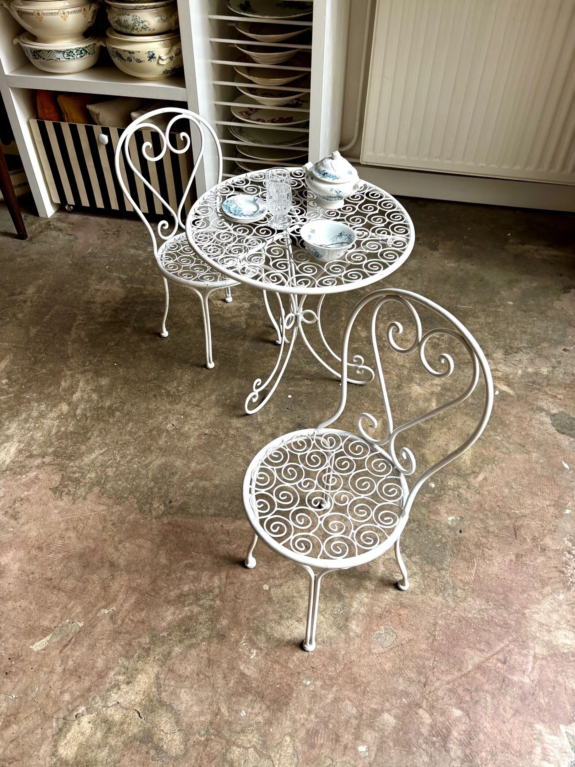 Salon de jardin enfant en fer forgé blanc
