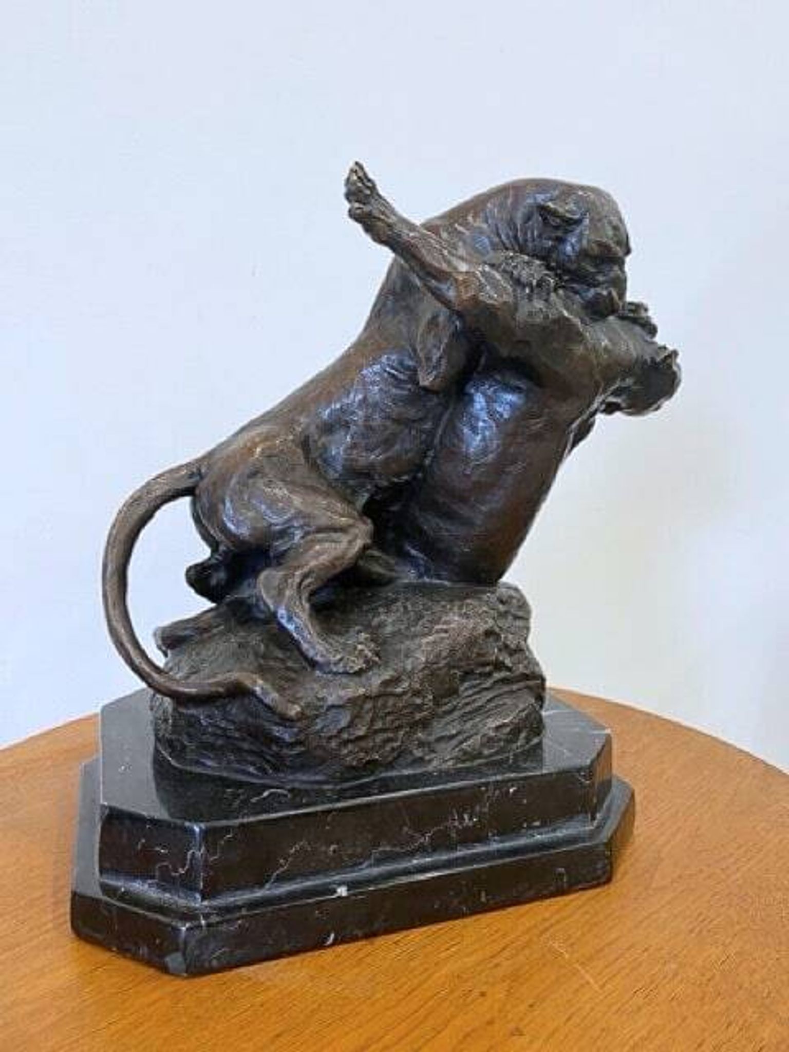 Bronze animalier, two fighting panthers by Georges Gardet, 1920