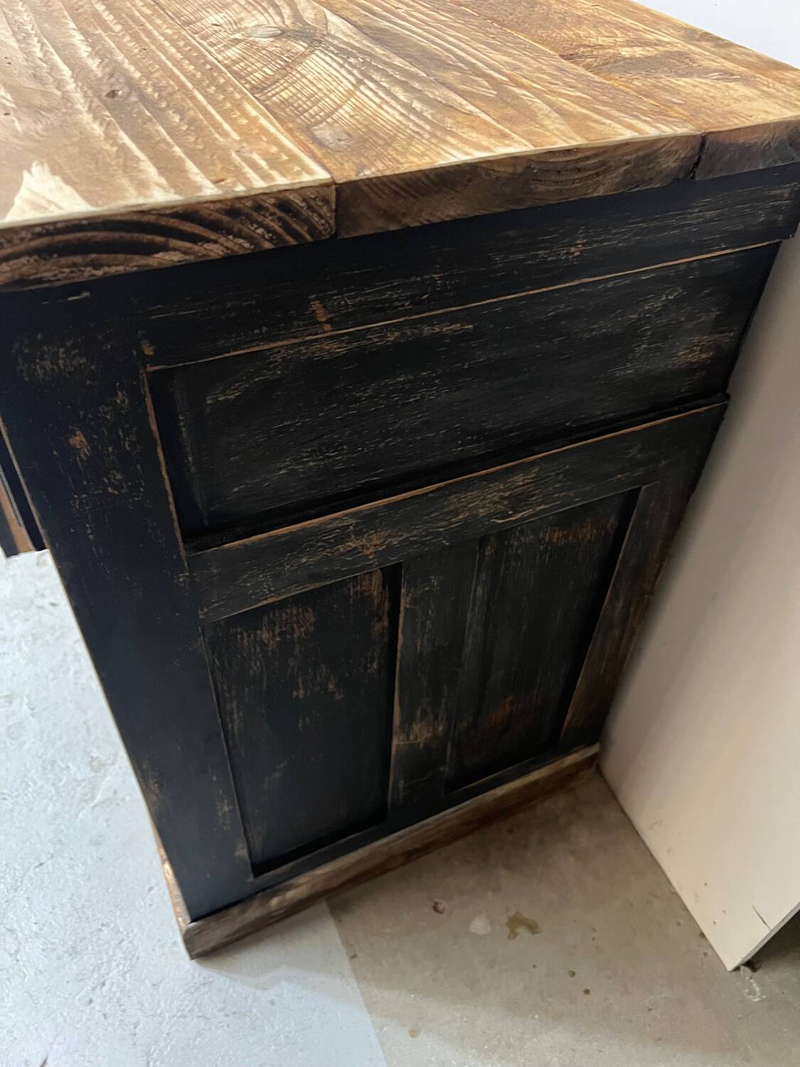 Former large drugstore counter