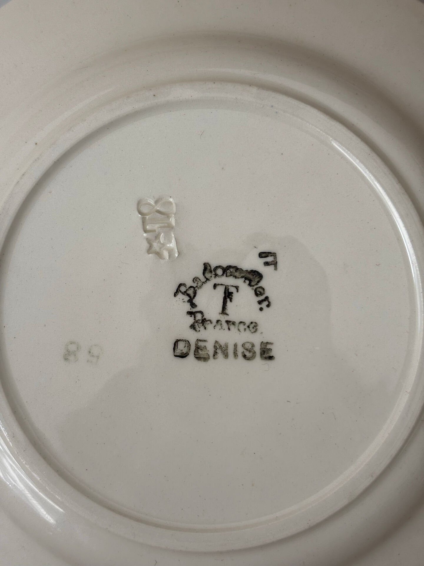 Old pottery pastry plate Badonviller Denise
