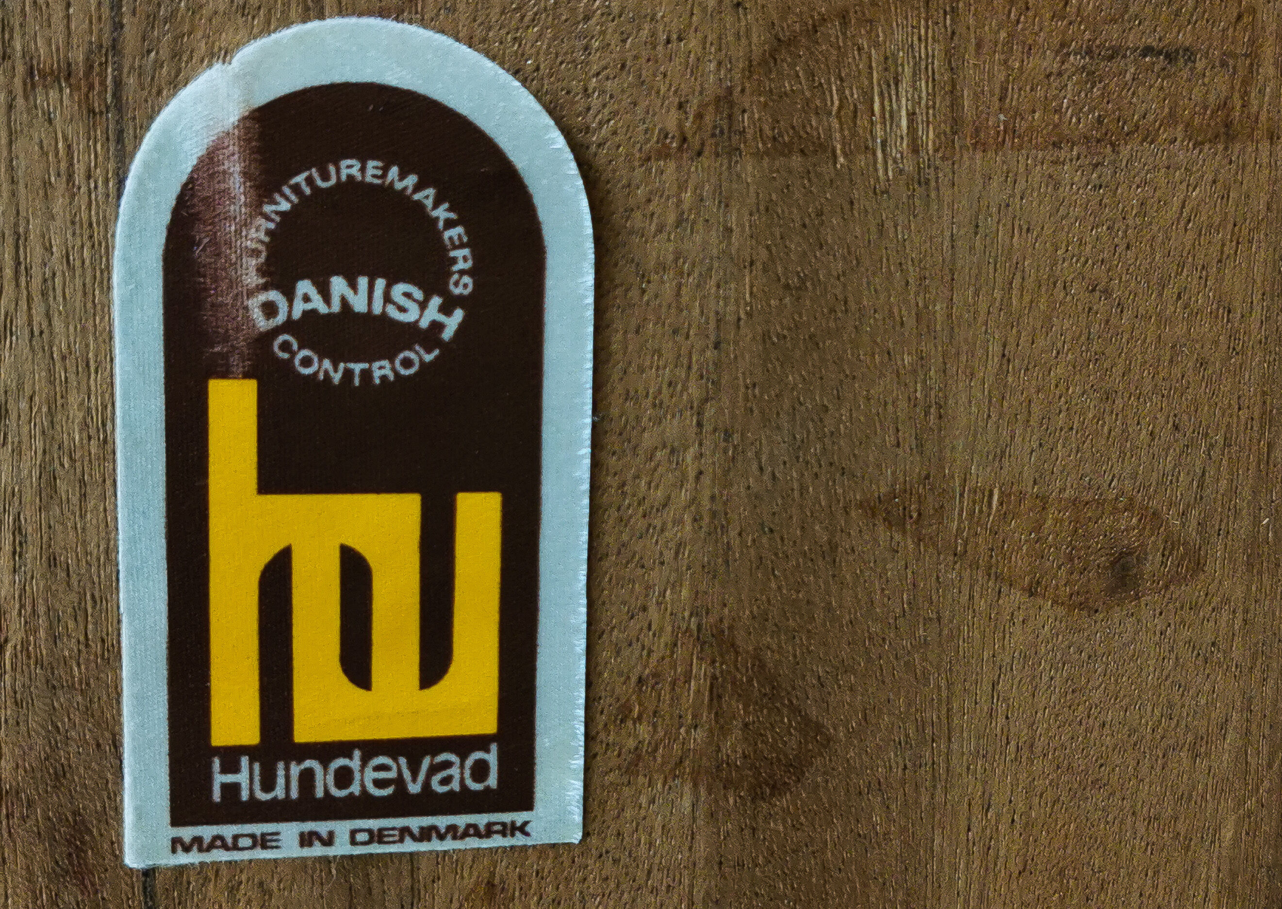 Danish Hundevad rosewood wall unit display cabinet 70s mid century vintage