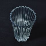 Large glass vase with vertical fluting – 24 cm