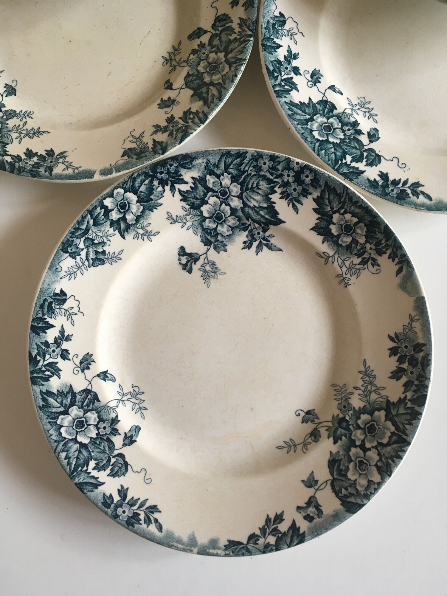 Set de 8 assiettes en faïence terre de fer Marie-Louise 1920s
