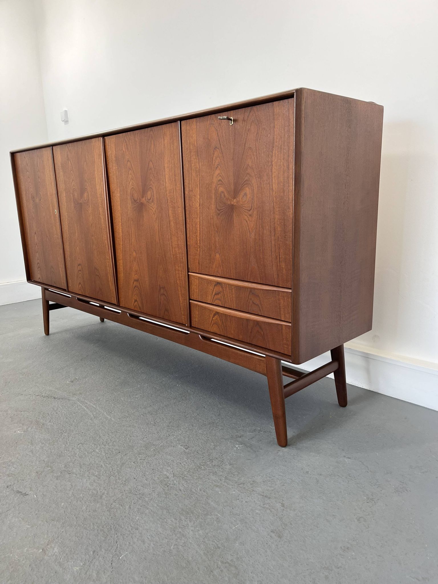 Enfilade en teck par Arne Vodder pour Sibast - 1960