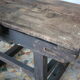 Ancien établi de sciage en bois