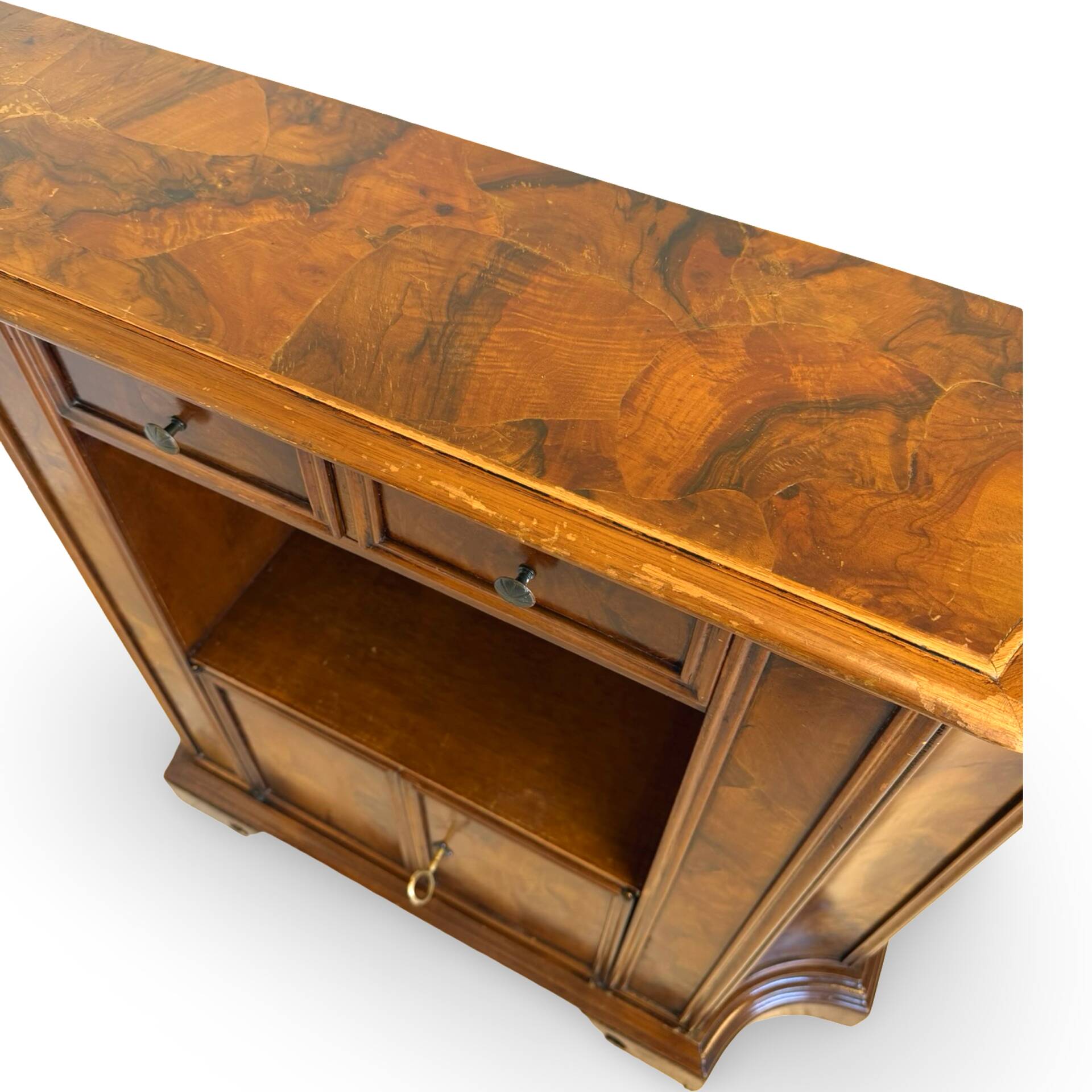 La console vintage élégante classique de Milan, années 1950/1960.