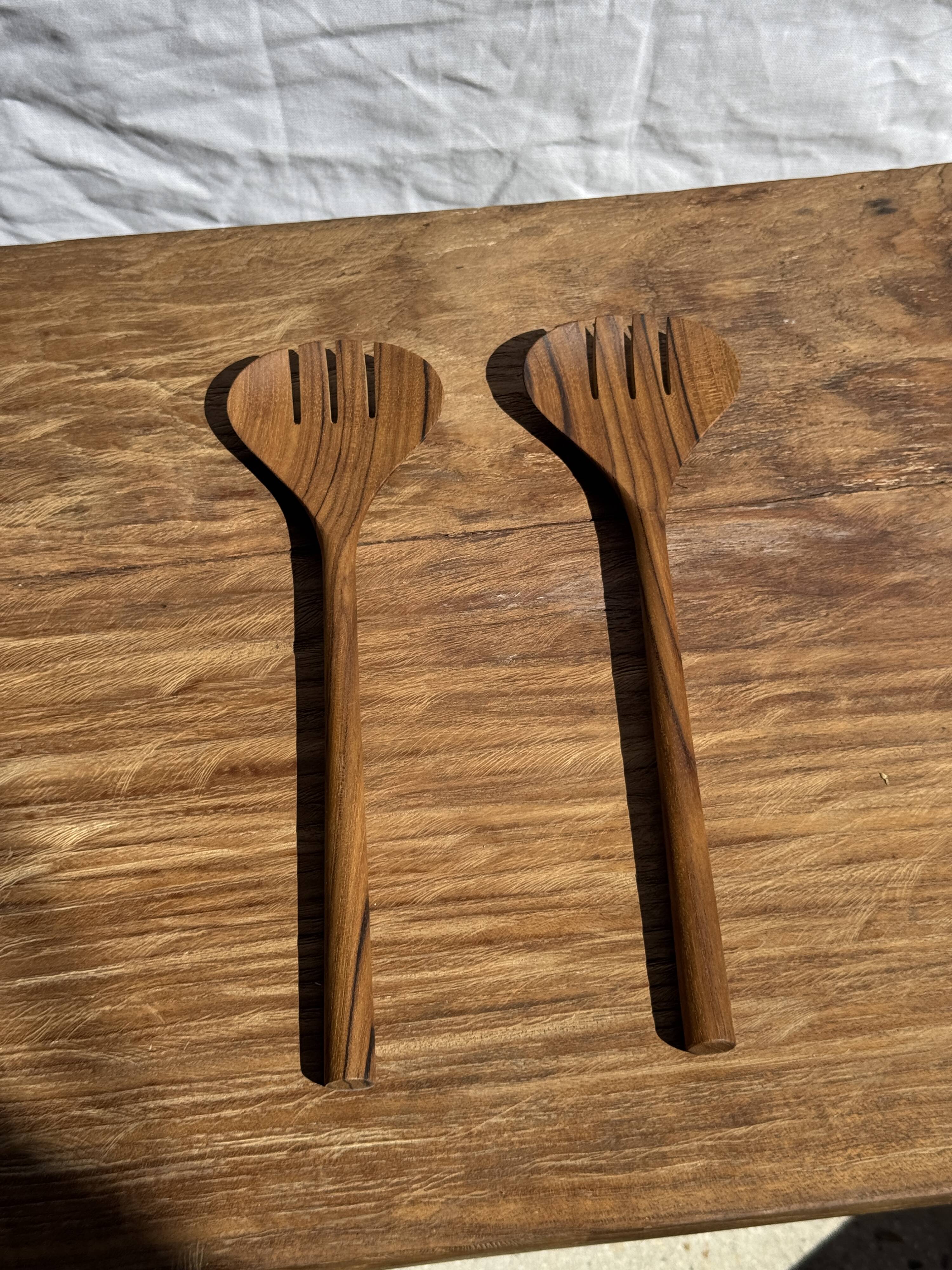 Salad server or large oval split teak spoon. L18 D8.5