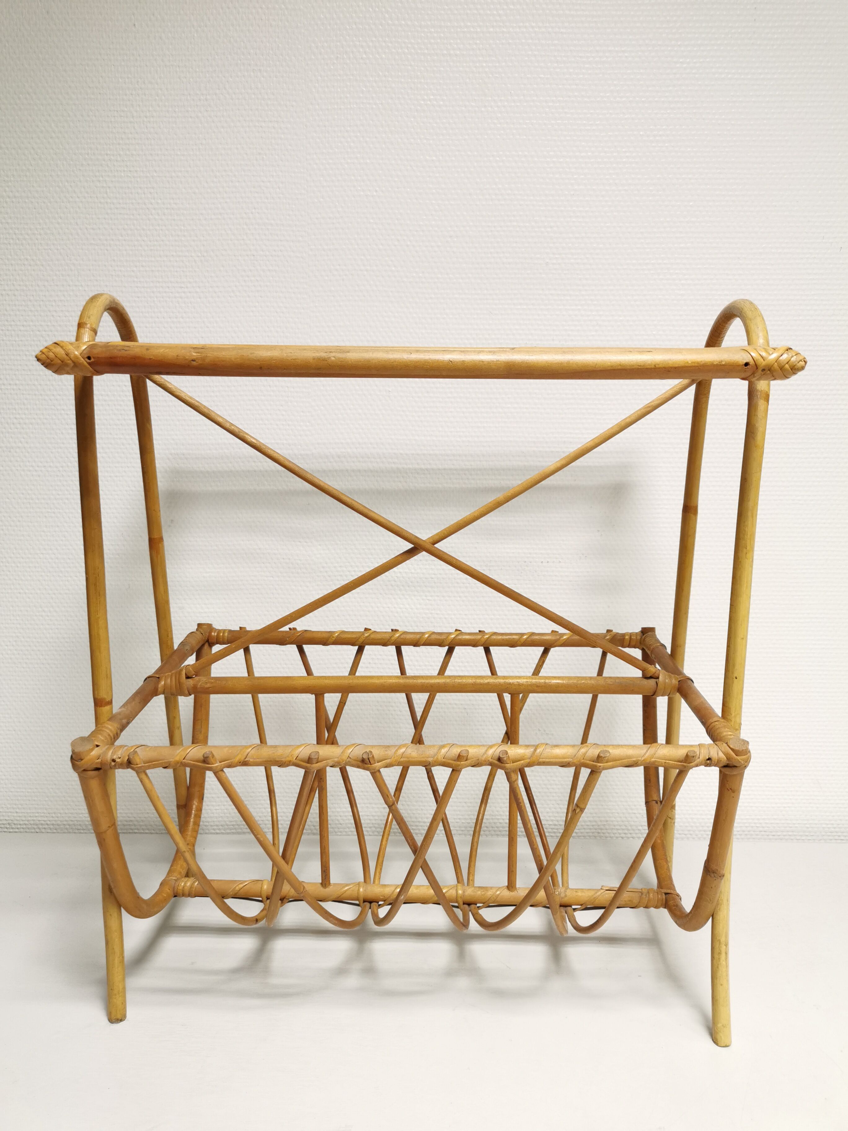 Vintage Review Door with Shelf, Bamboo / Rattan Sofa End