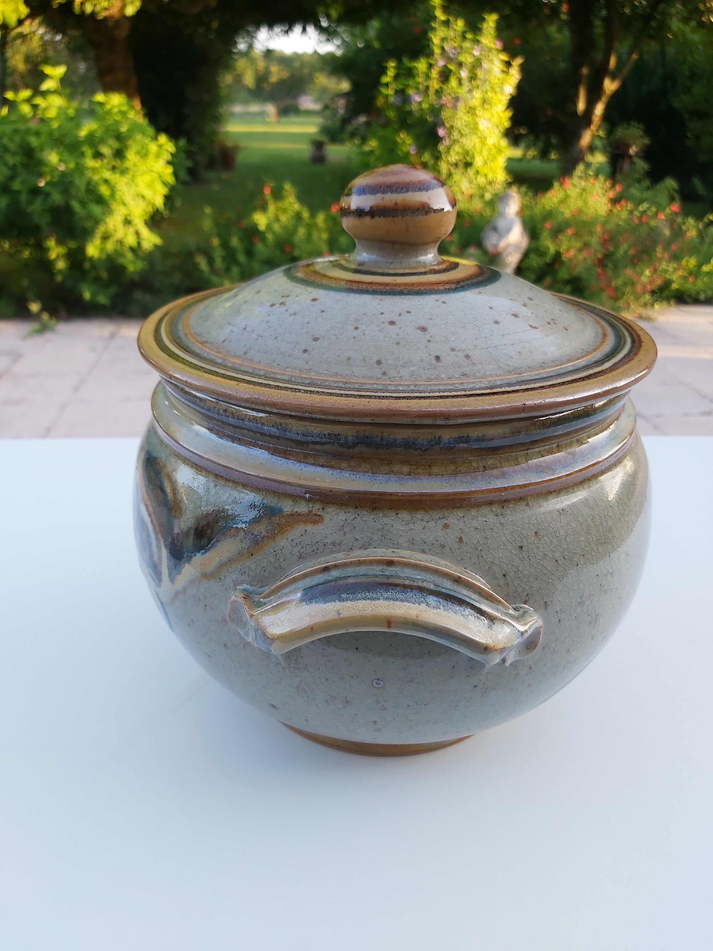 Soup pot in Blanot sandstone