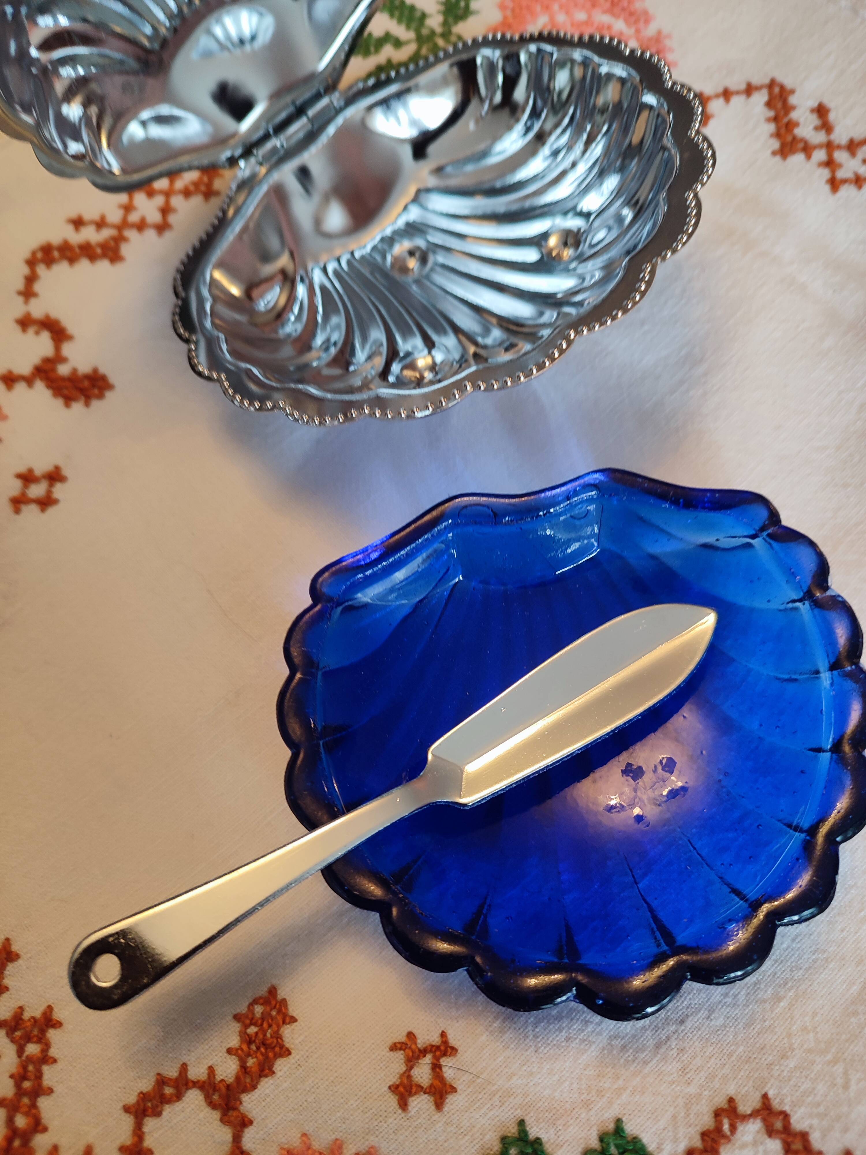 Stainless steel and glass shell butter dish