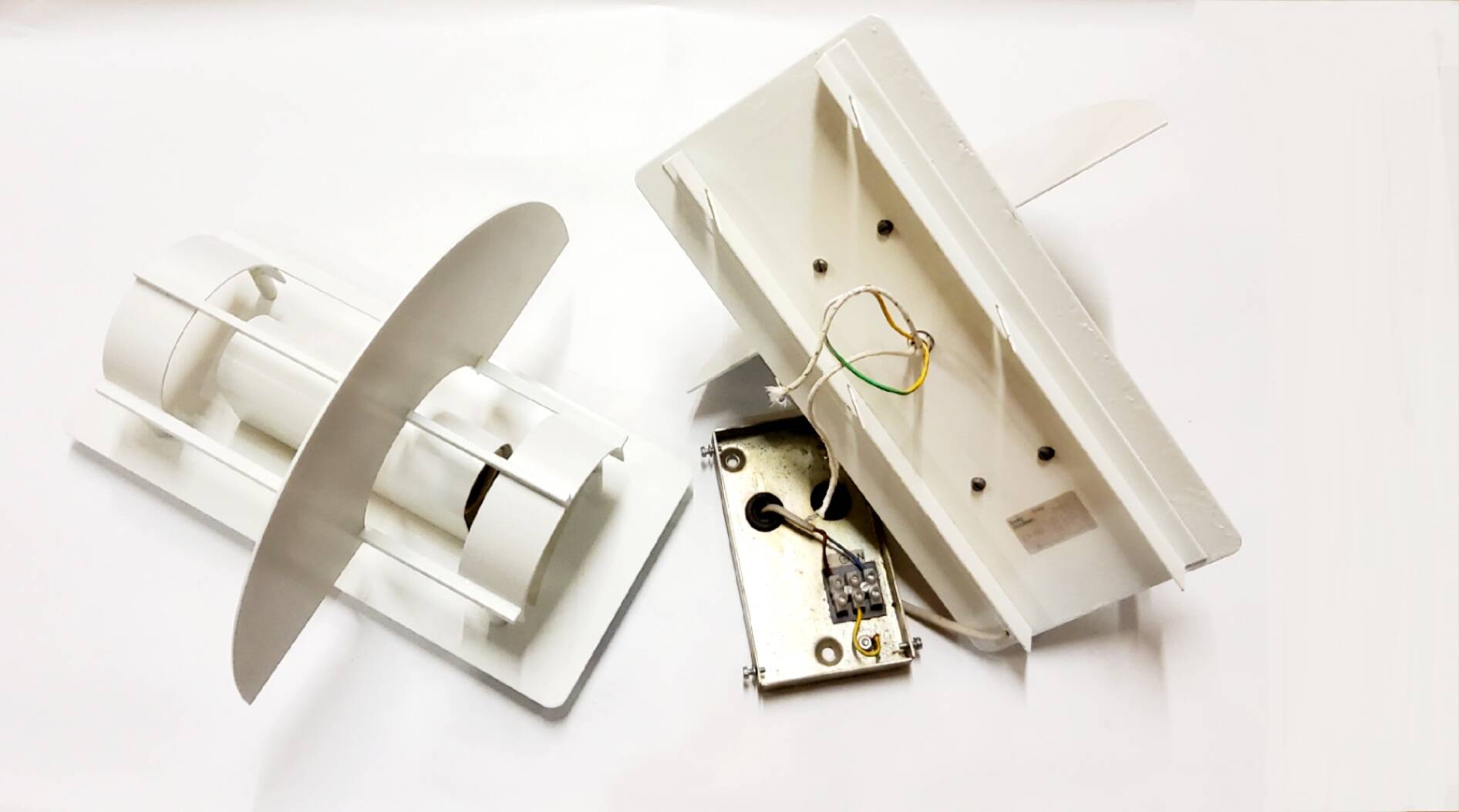 Louis Poulsen Saturn Wall Lamp