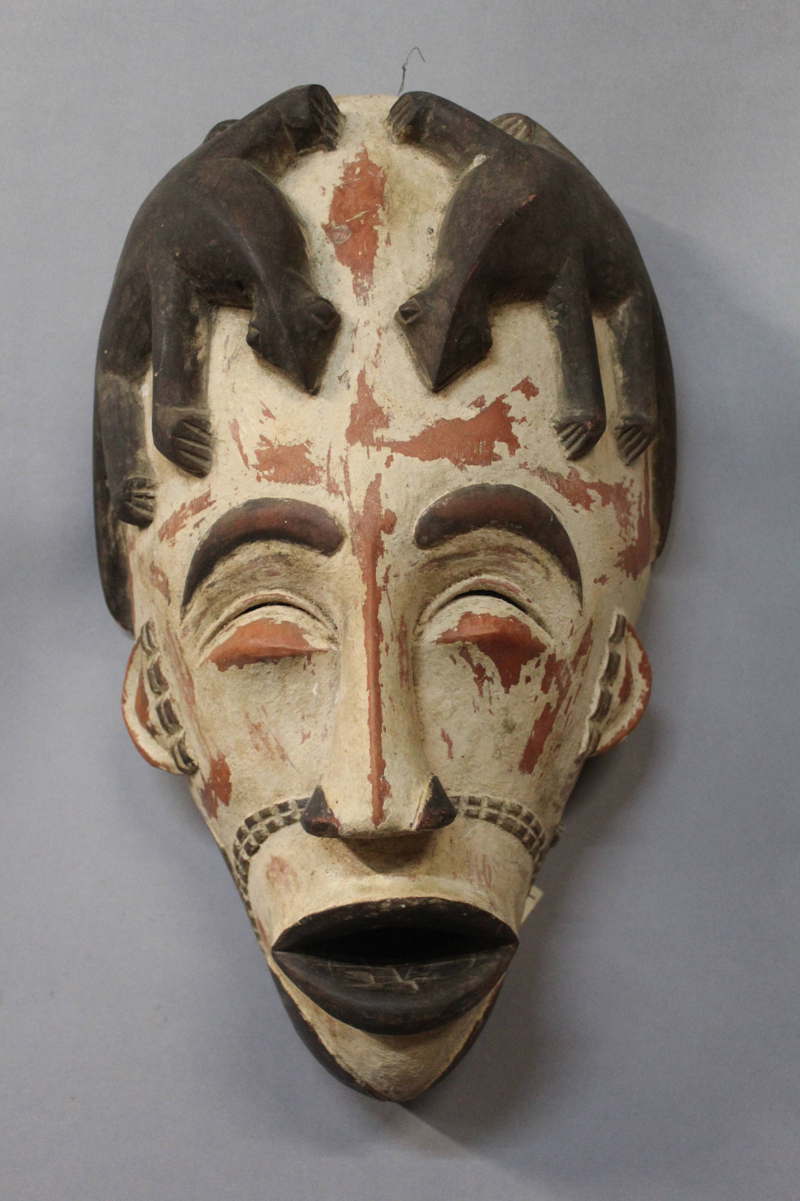 Masque africain Ibibio Nigeria