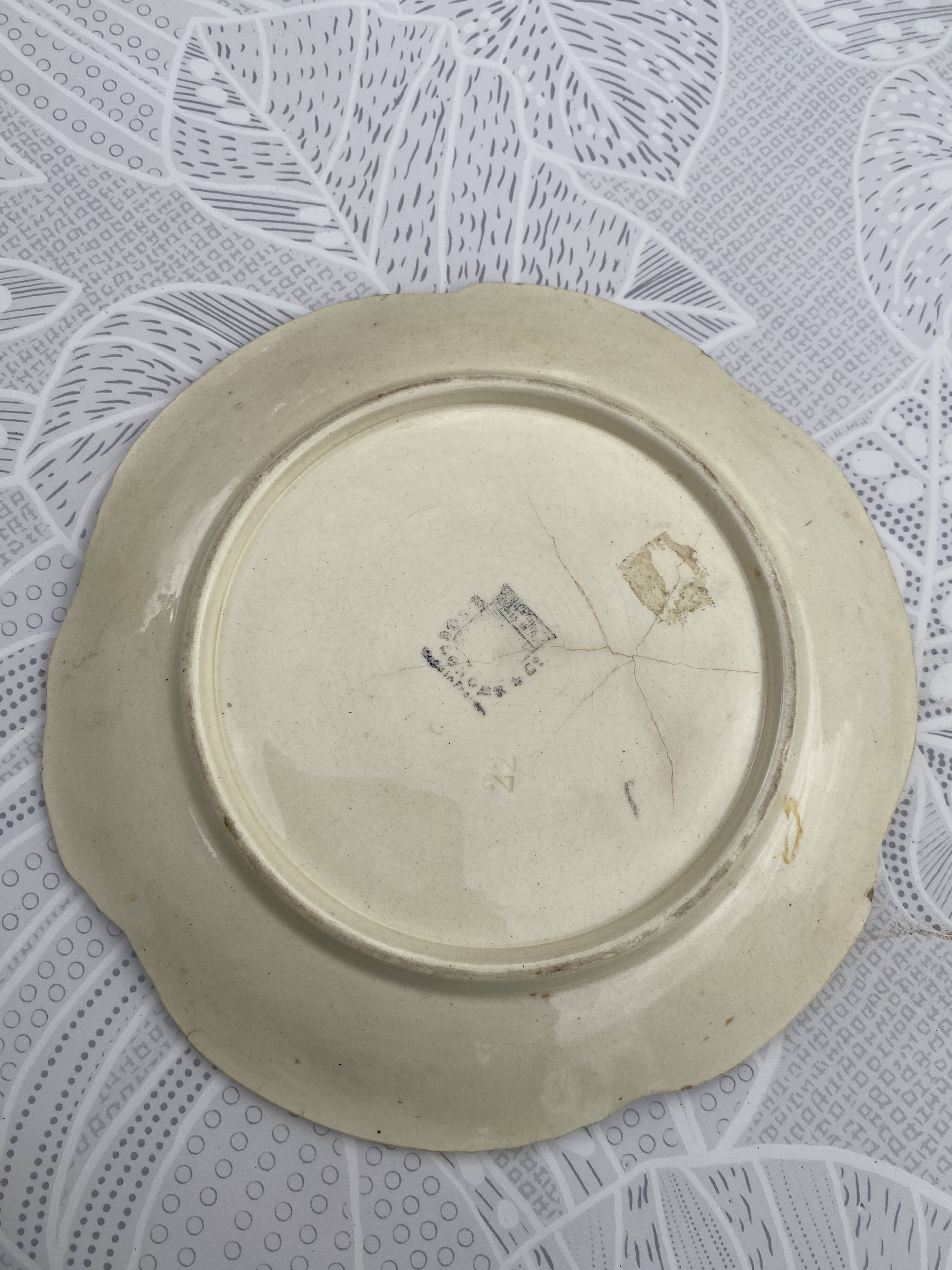 : Antique Longchamp slipware plate - Pansy decoration
