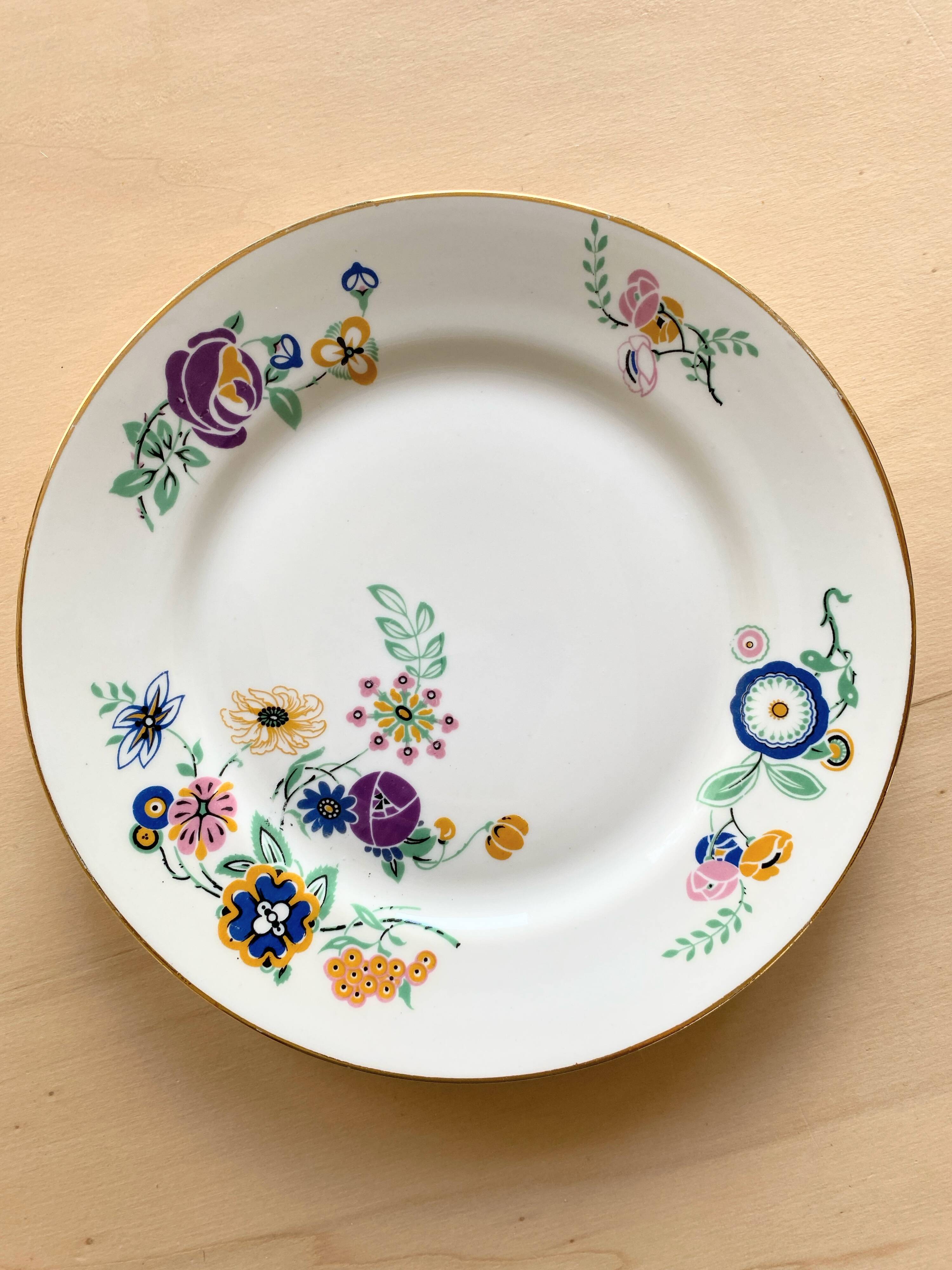 6 vintage plates in white Limoges porcelain signed TLB, flowers