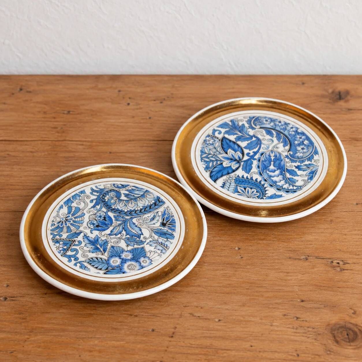 Set of 2 vintage ceramic coasters – Blue floral design and gilding – Made in France