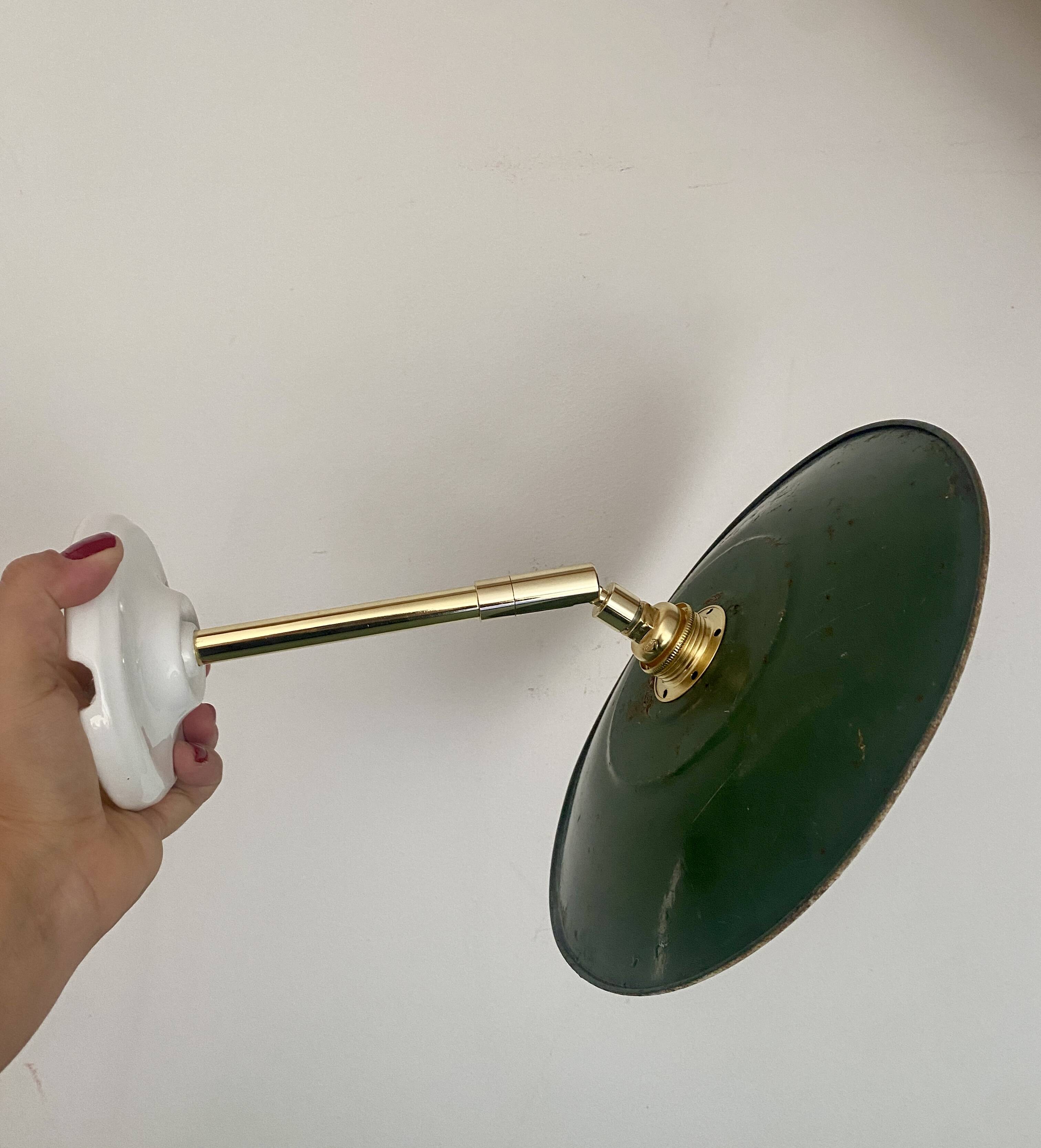Vintage green enamelled sheet metal wall lamp shade - 1 -