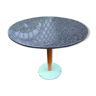 Black granite round table