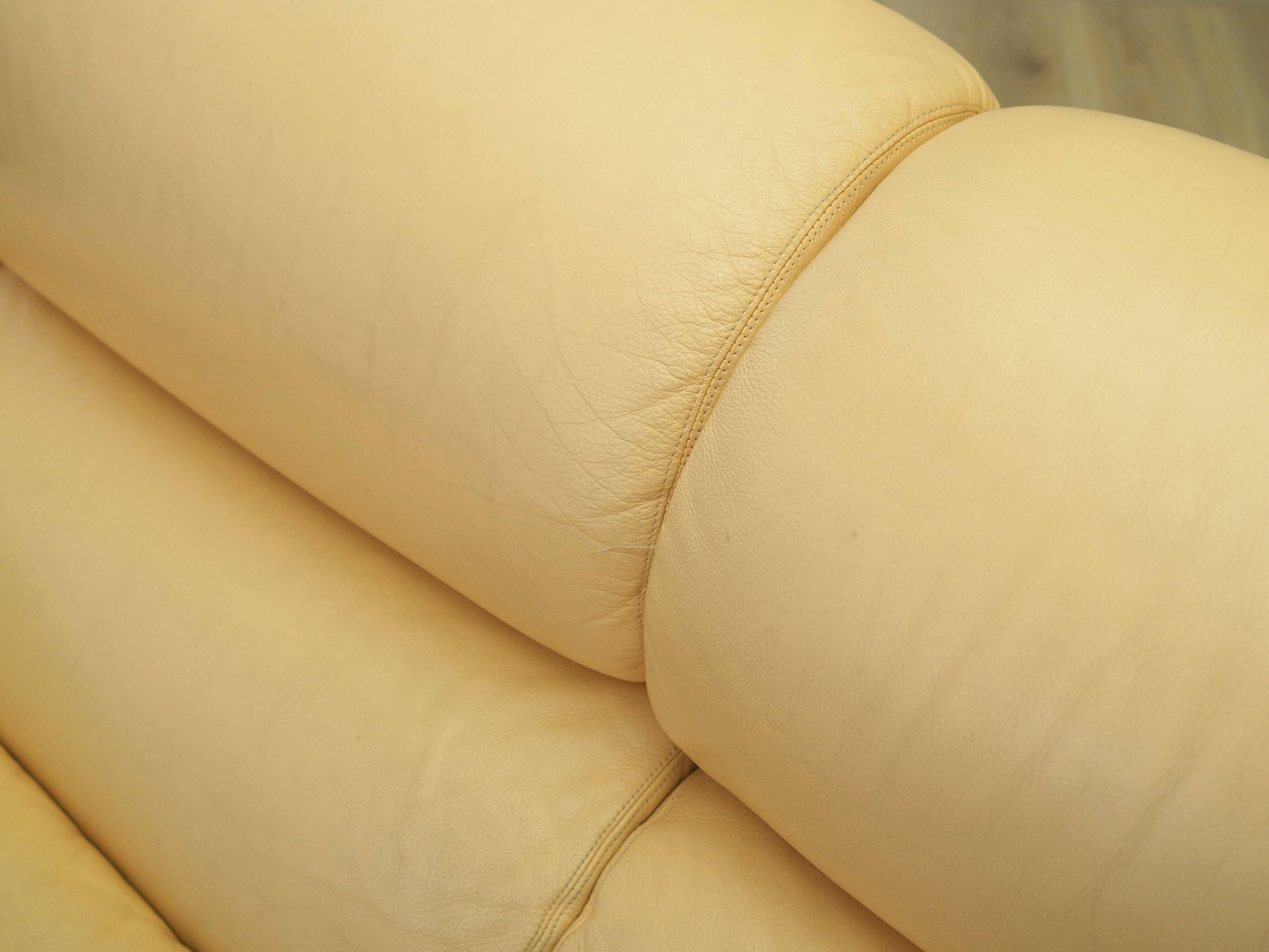 Leather sofa, Italian design, 1960s, production: Italy