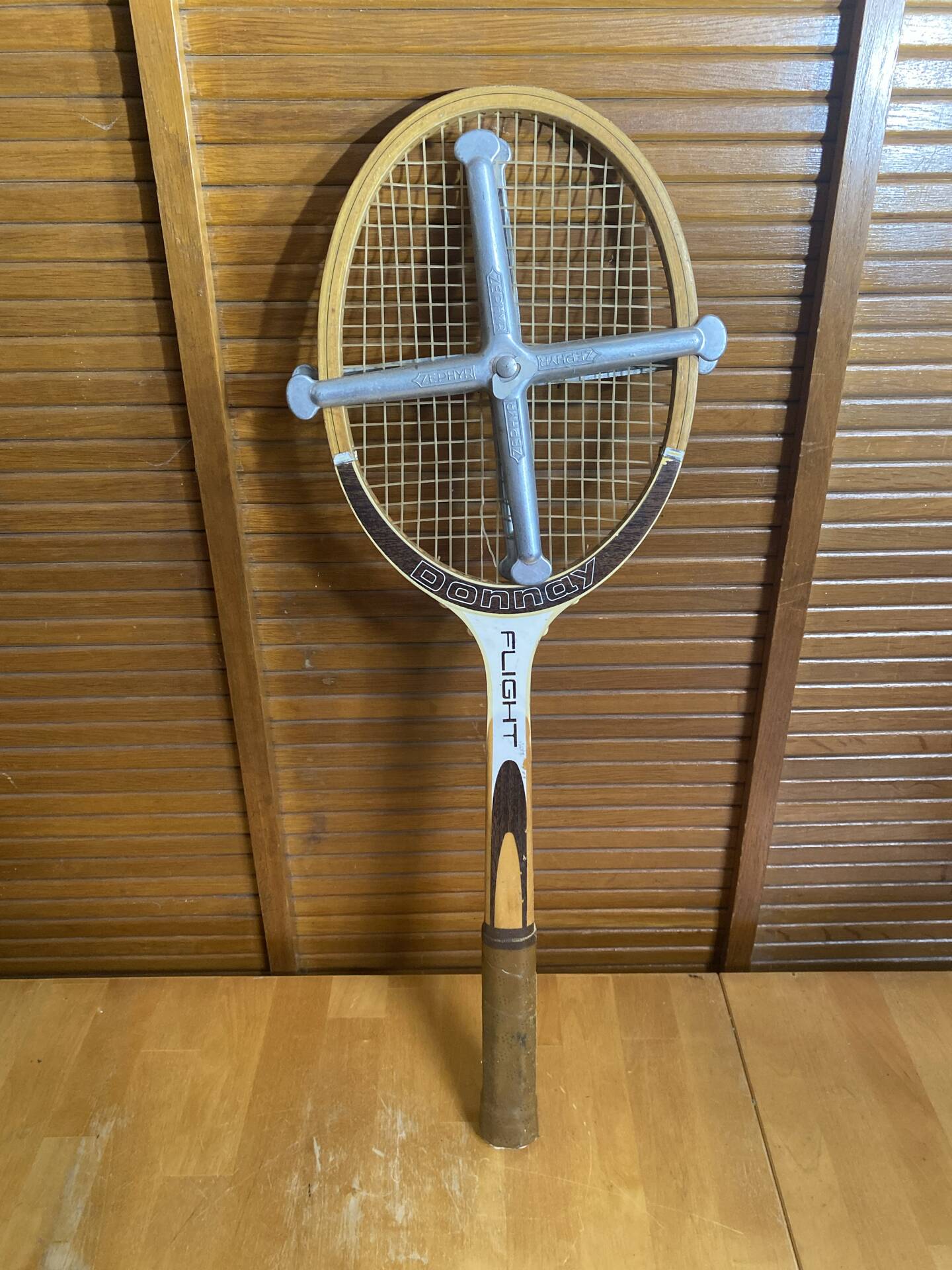Vintage dunlop flight wooden tennis racket + zéphyr protection
