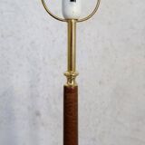 Mid-century floor lamp in brass and polished wood by Böhlmarks, Sweden, 1940s.