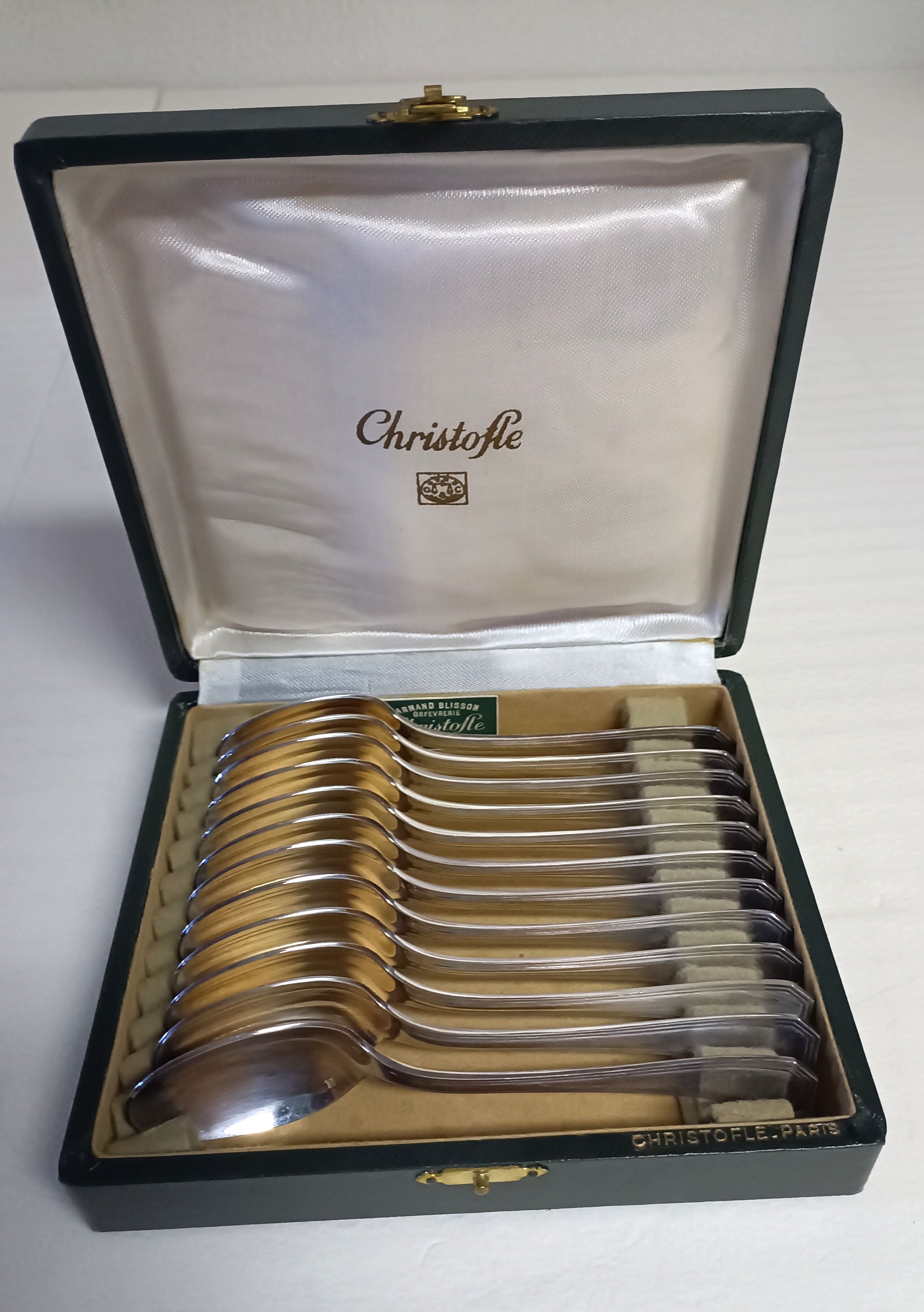 Service of 12 teaspoons vintage silver metal in their case