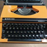 Silver Reed Silverette S Typewriter Orange