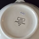 Vegetable dish (soup tureen) in Digoin Sarreguemines earthenware, model AIX A156.