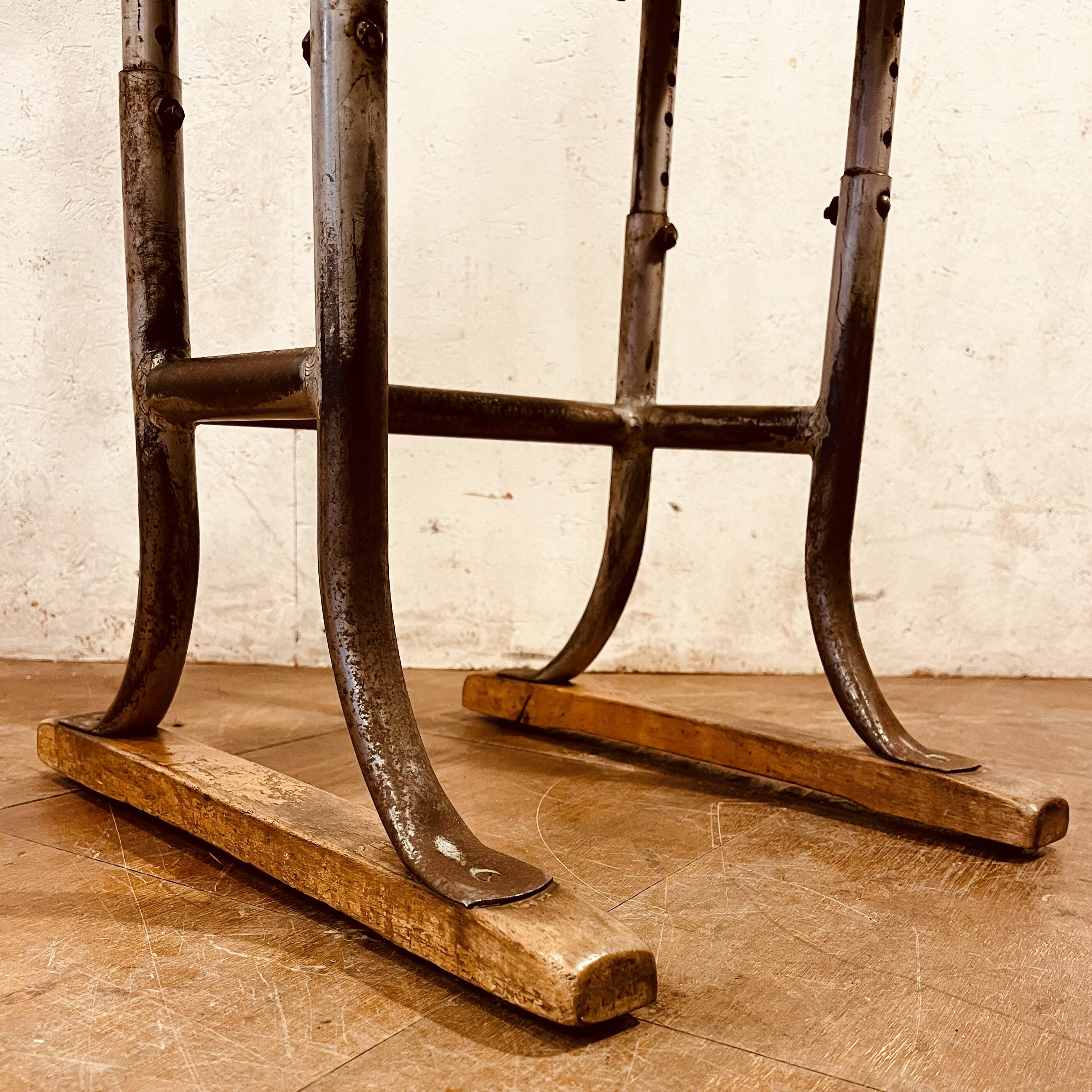 Adjustable workshop chair from the 50s/60s