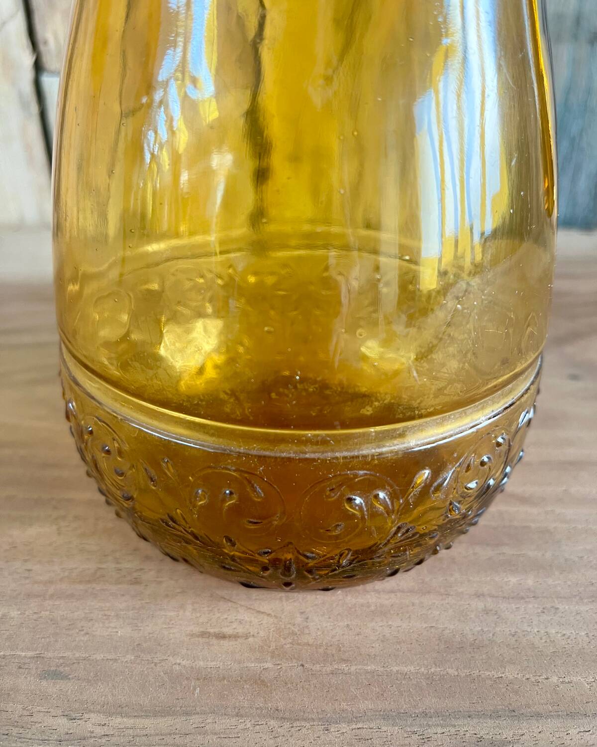 70s yellow glass pitcher