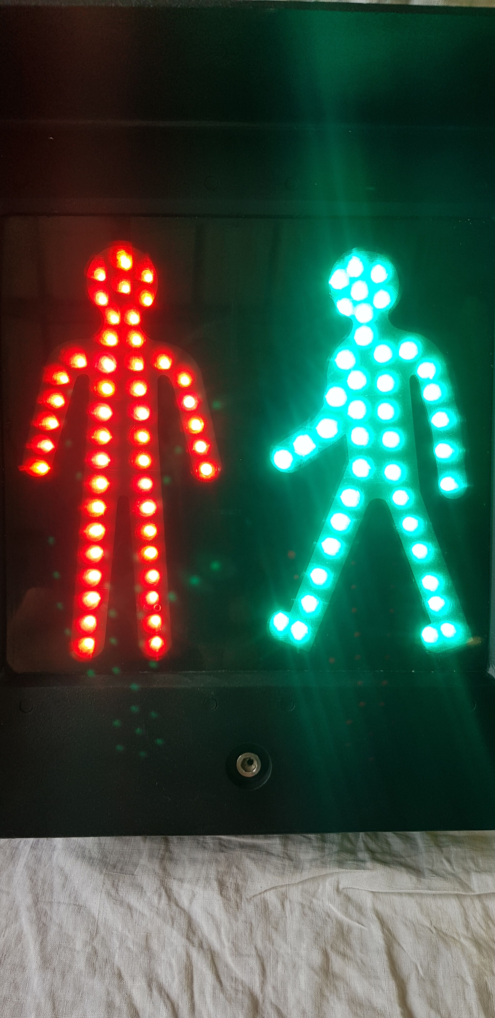 Reformed pedestrian crossing light from the city of Paris