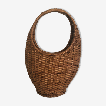 Braided wicker basket