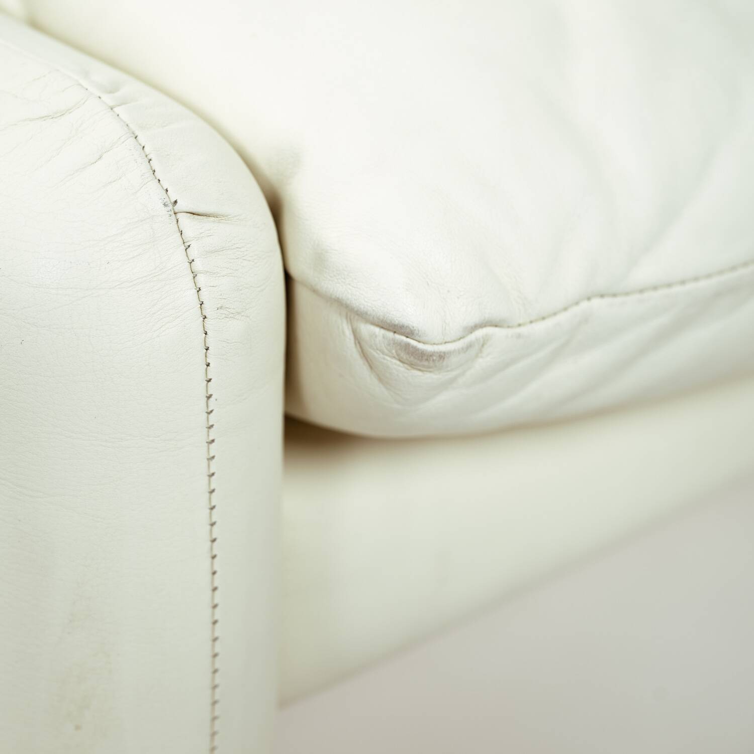 Chaise Maralunga de Vico Magistretti en cuir blanc