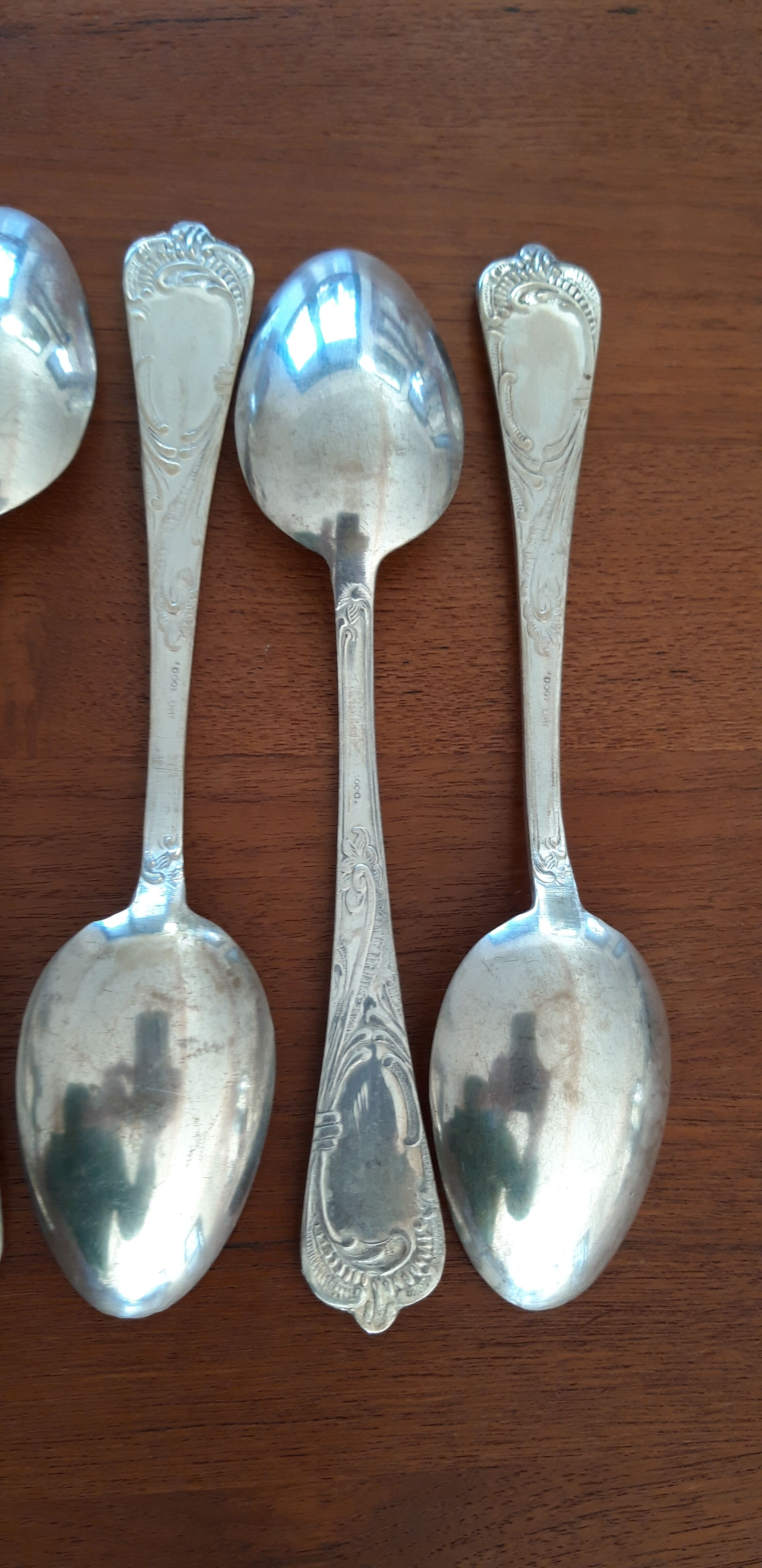 Set of silvered metal cutlery 1/1000th