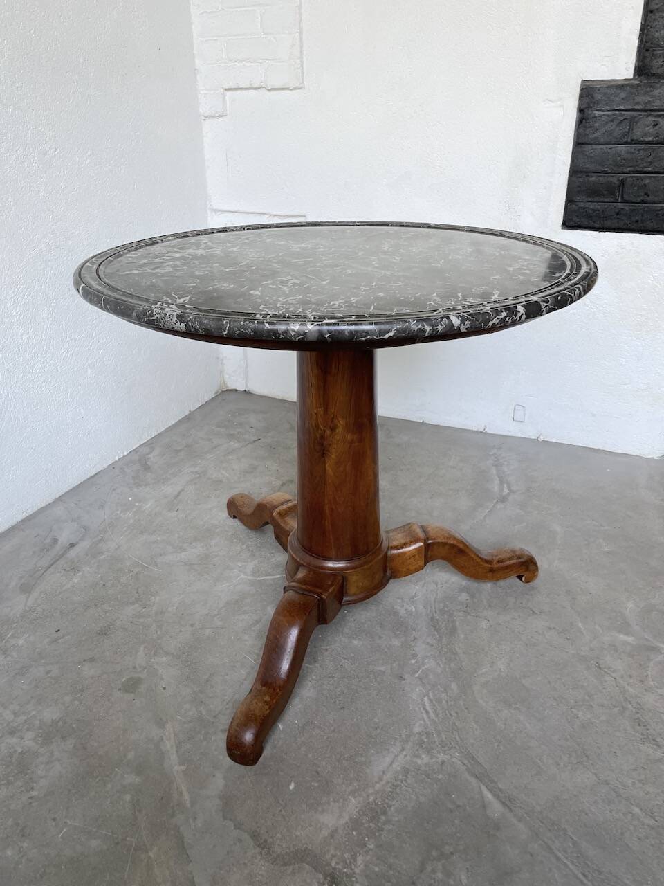 Empire walnut and marble pedestal table, late 19th century