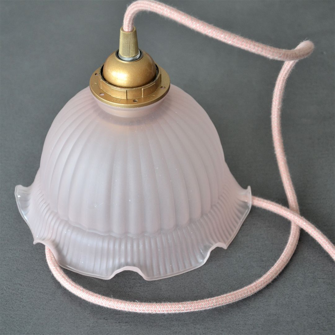 Walklight in curved glass – pink colors -