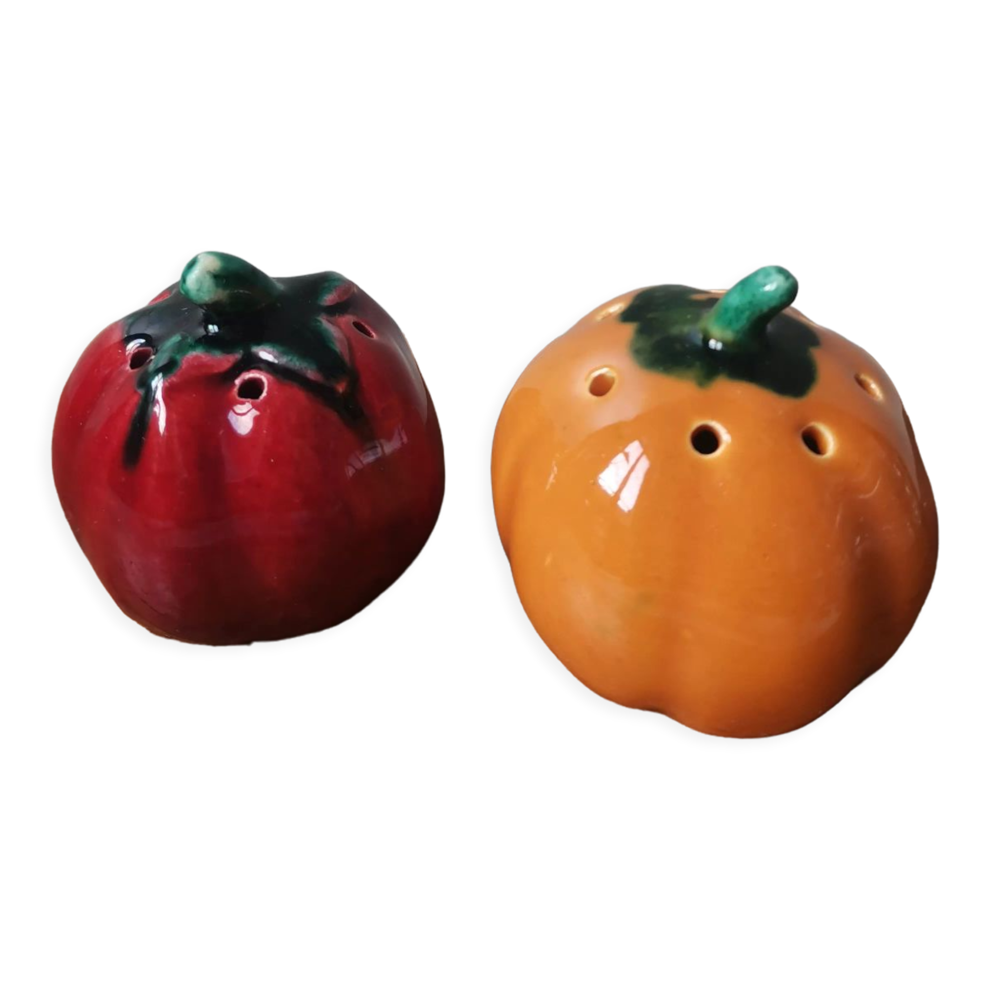 Salt shaker and pepper vintage ceramic slurry vegetables